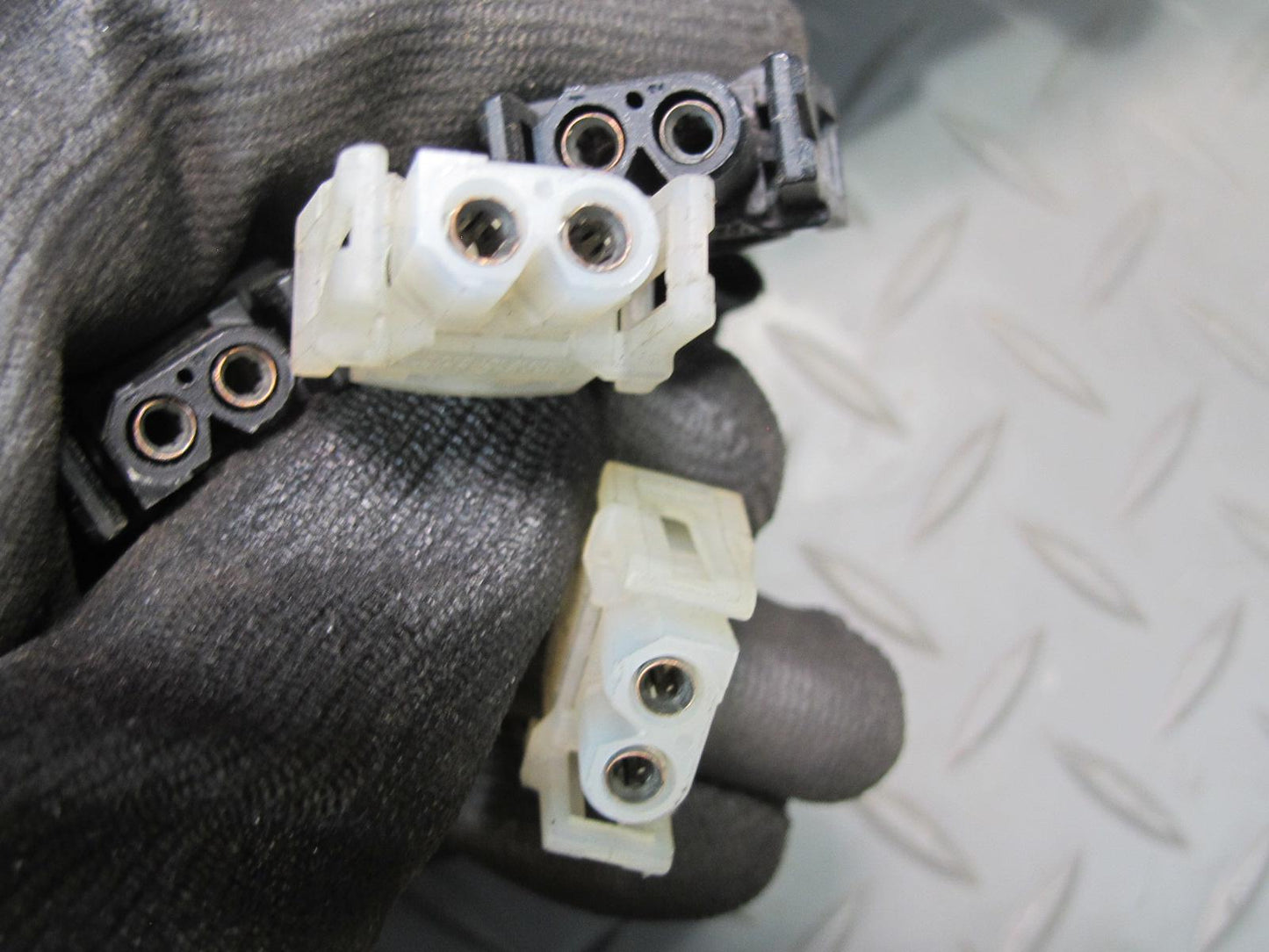 94-99 BMW E36 325iC 328iC Front Right Seat Adjustment Switch w Trim OEM