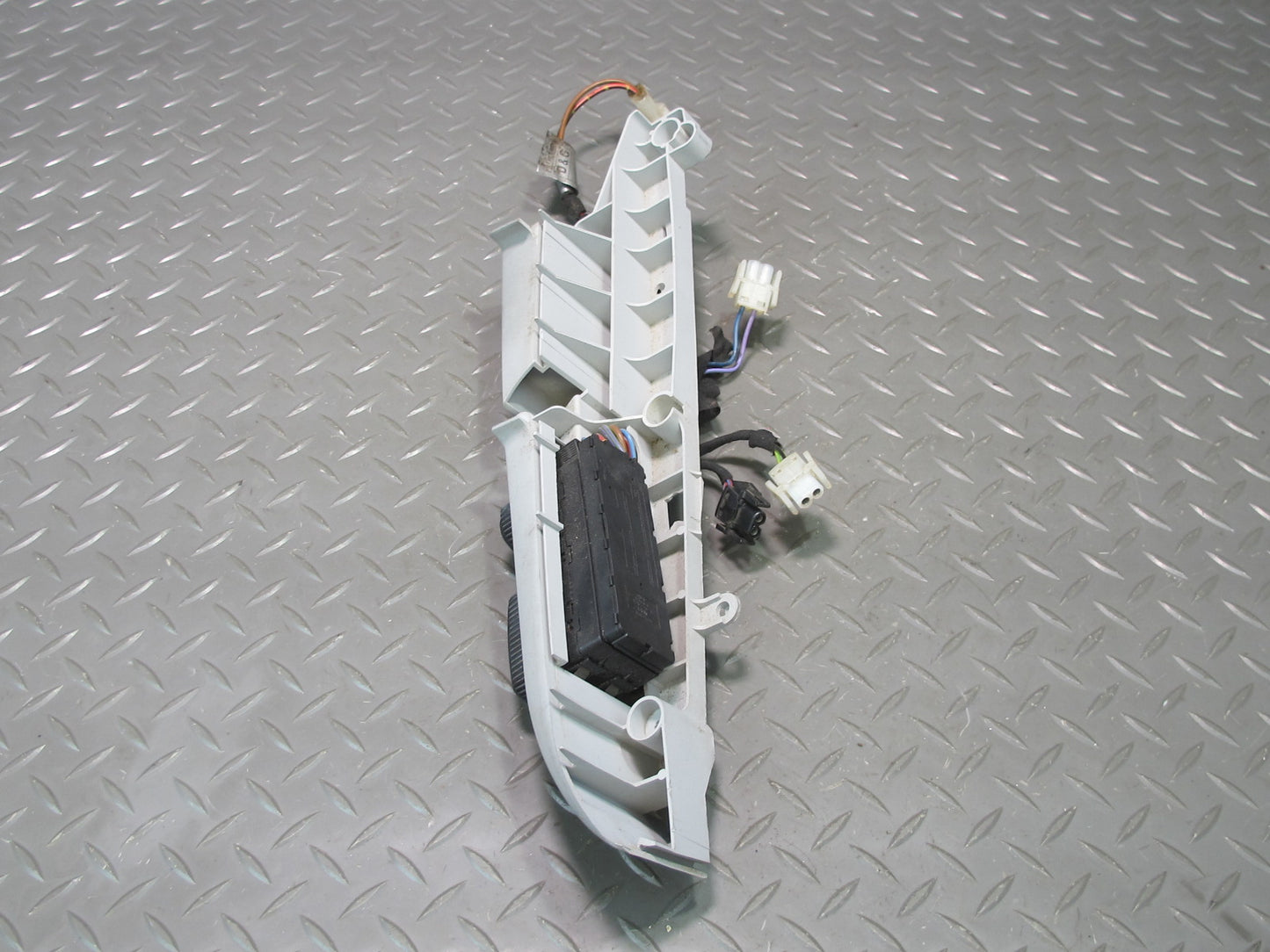 94-99 BMW E36 325iC 328iC Front Right Seat Adjustment Switch w Trim OEM