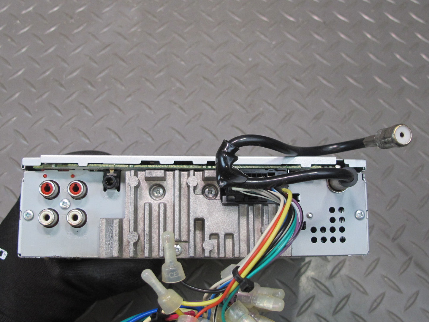 Pioneer DEH-X3500UI CD/MP3/USB Player Receiver Removable Face w Harness & Remote