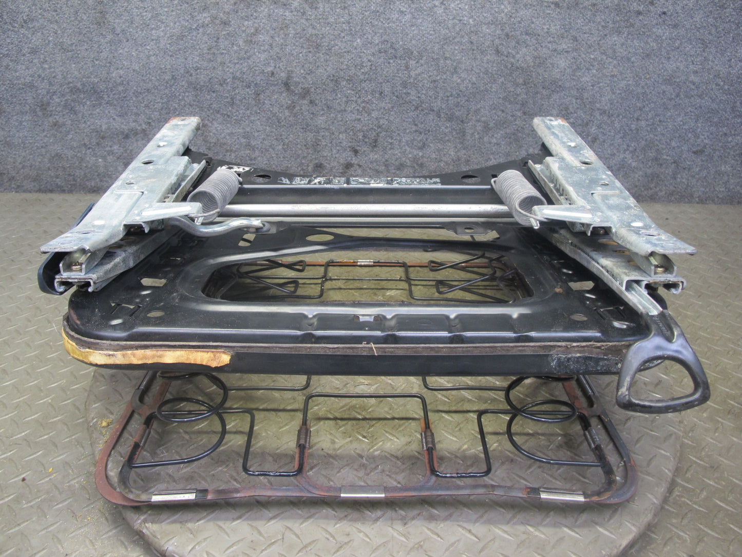 77-85 Mercedes W123 300D 240D Sedan Front Left Driver Seat Frame Track Rail OEM