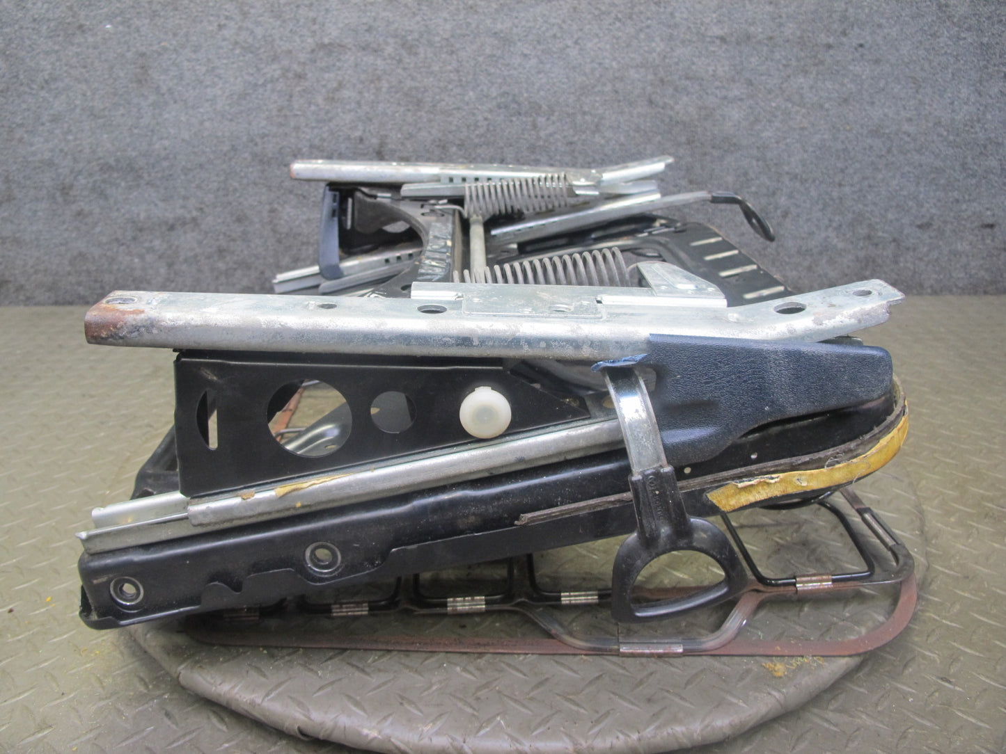 77-85 Mercedes W123 300D 240D Sedan Front Left Driver Seat Frame Track Rail OEM