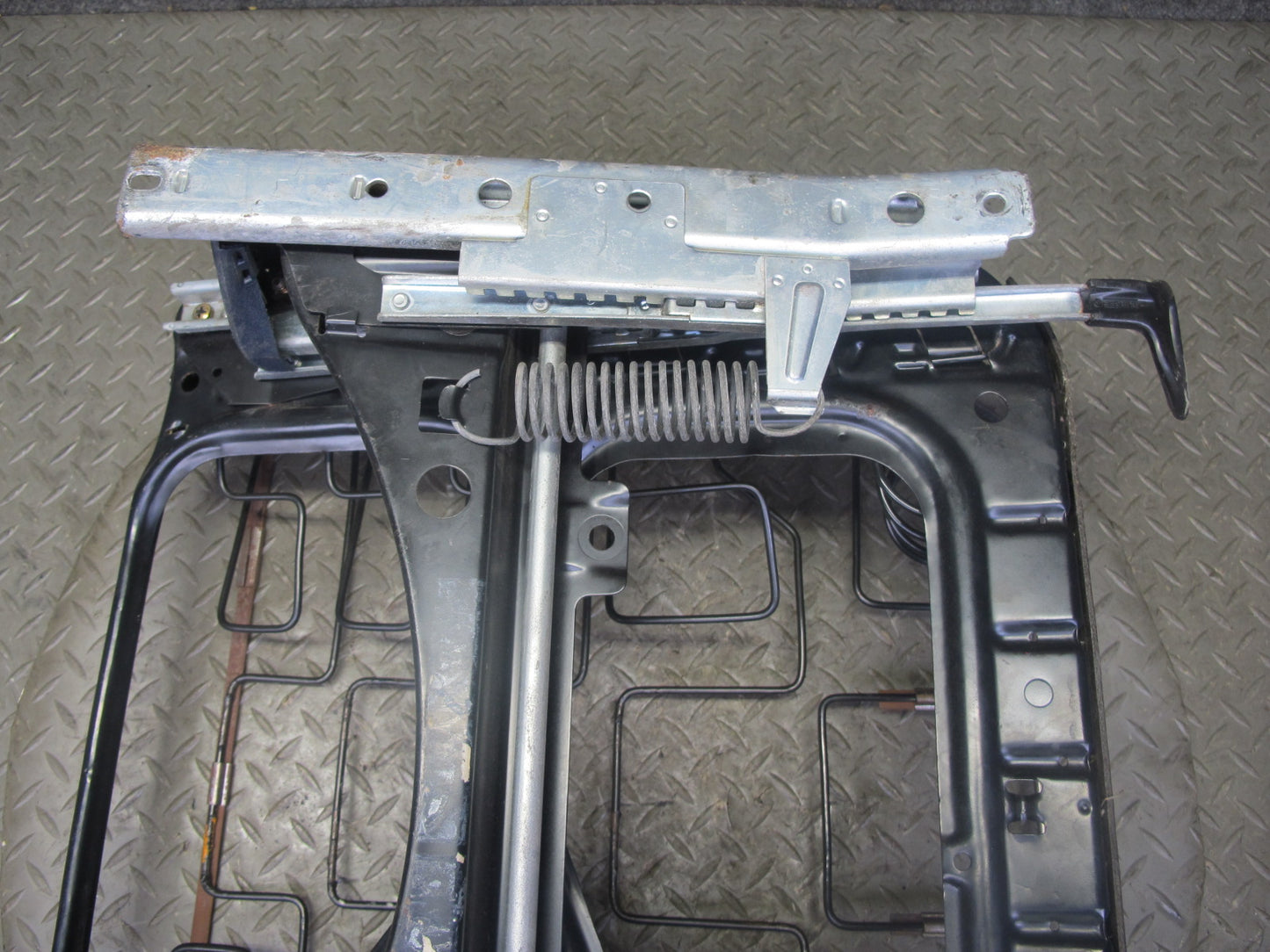 77-85 Mercedes W123 300D 240D Sedan Front Left Driver Seat Frame Track Rail OEM