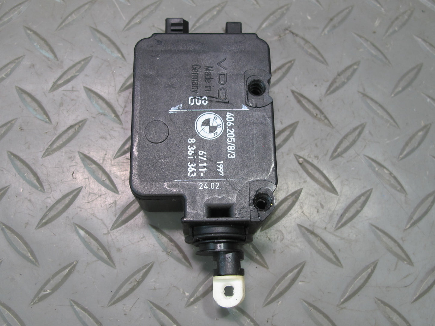 95-99 BMW E36 328ic Convertible Rear Trunk Lid Latch Lock Actuator Motor OEM