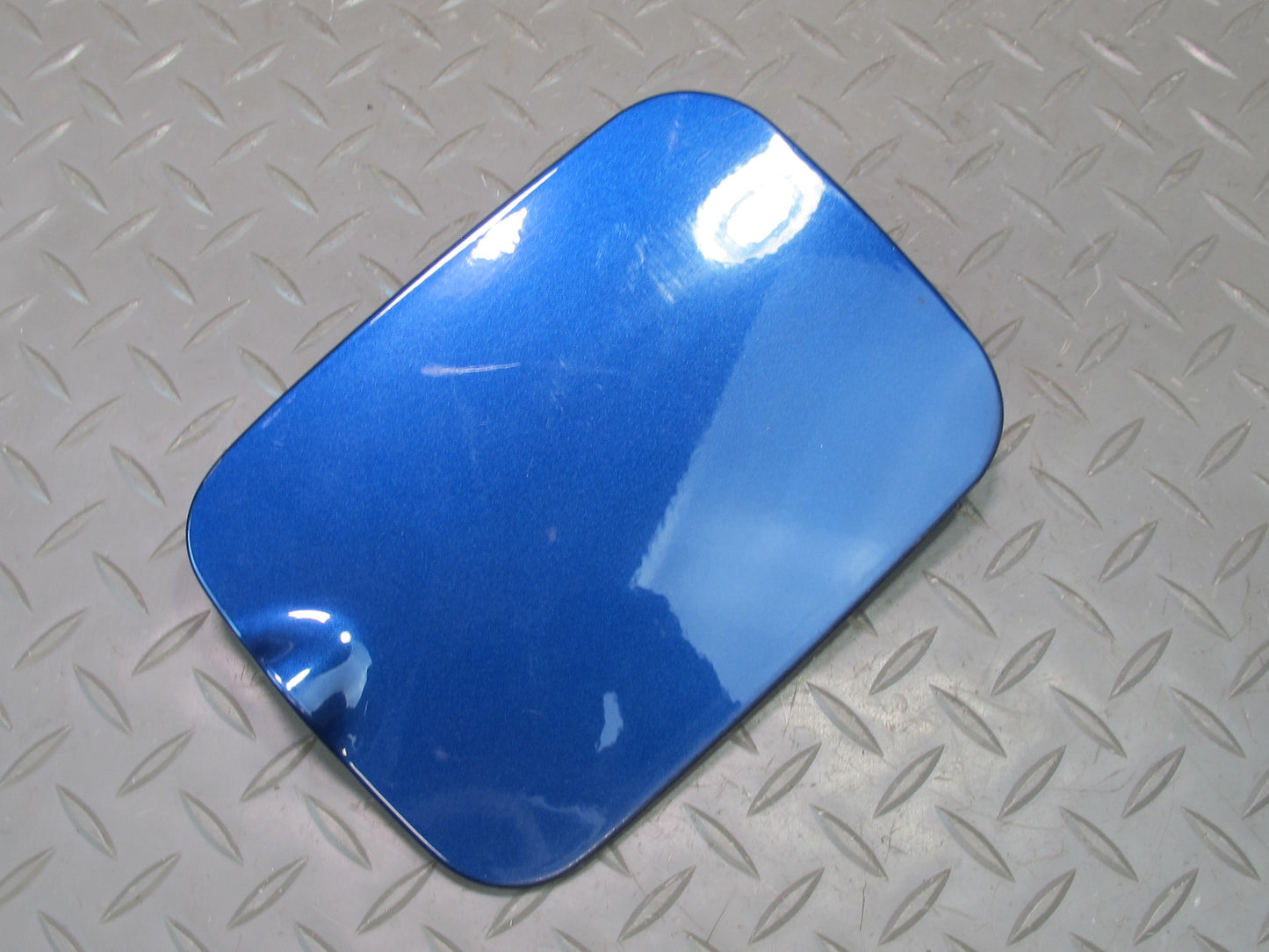 93-99 BMW E36 328ci Fuel Tank Filler Door Lid Cover Avus Blue Metallic OEM
