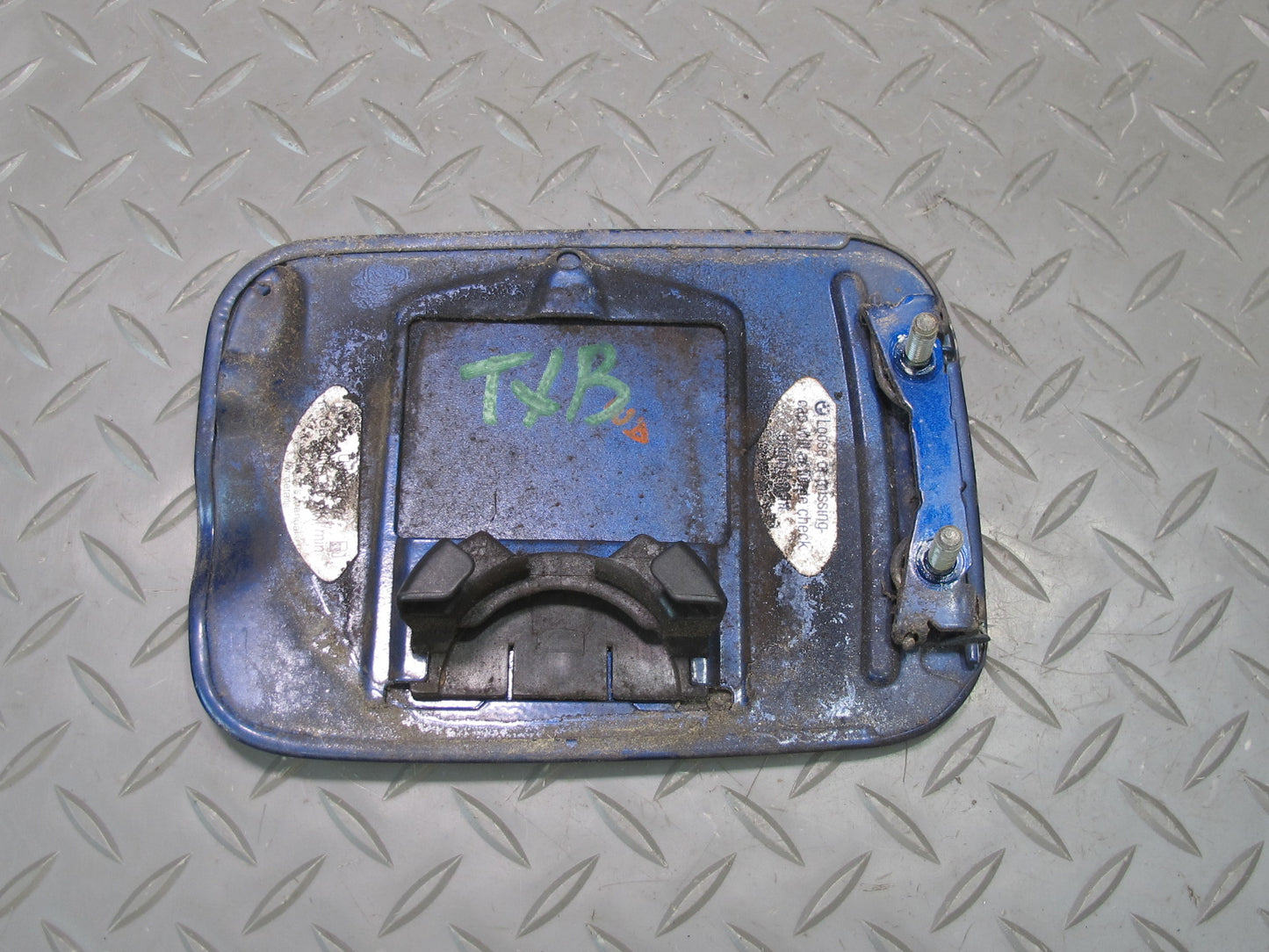 93-99 BMW E36 328ci Fuel Tank Filler Door Lid Cover Avus Blue Metallic OEM