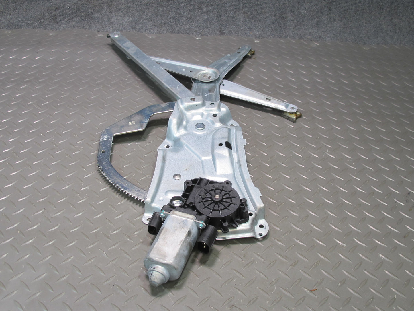 94-99 BMW E36 328ci Convertible Coupe Left Door Window Regulator w Motor OEM