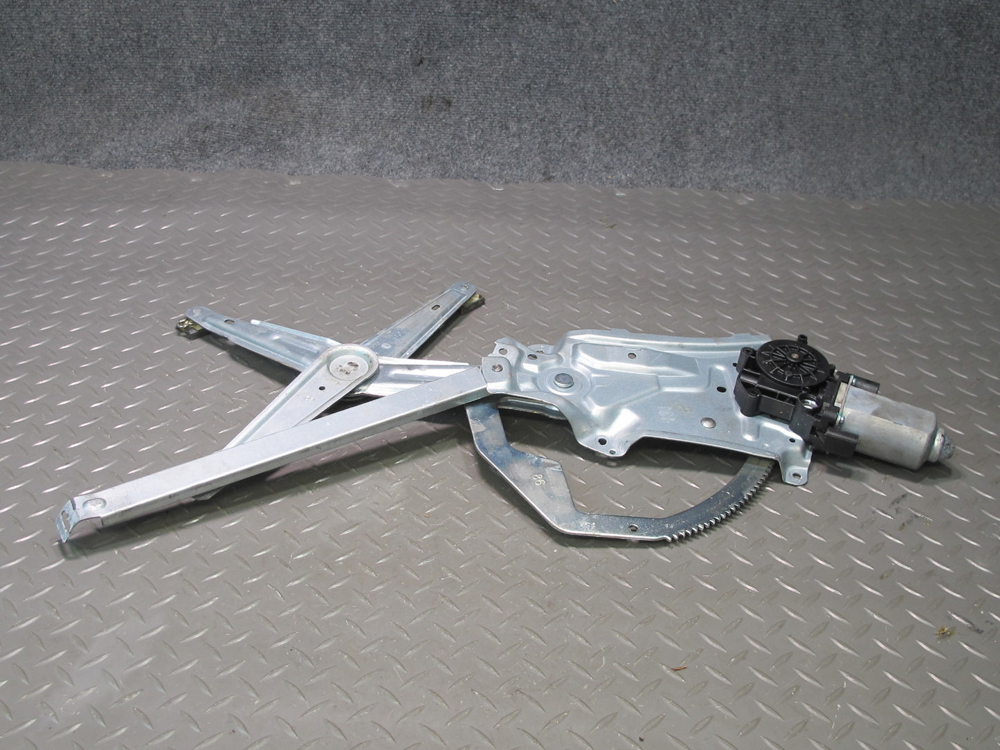 94-99 BMW E36 328ci Convertible Coupe Left Door Window Regulator w Motor OEM