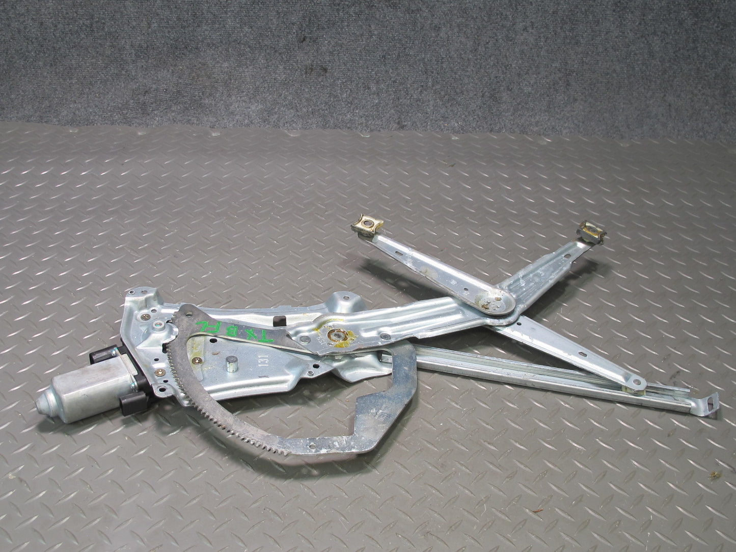 94-99 BMW E36 328ci Convertible Coupe Left Door Window Regulator w Motor OEM