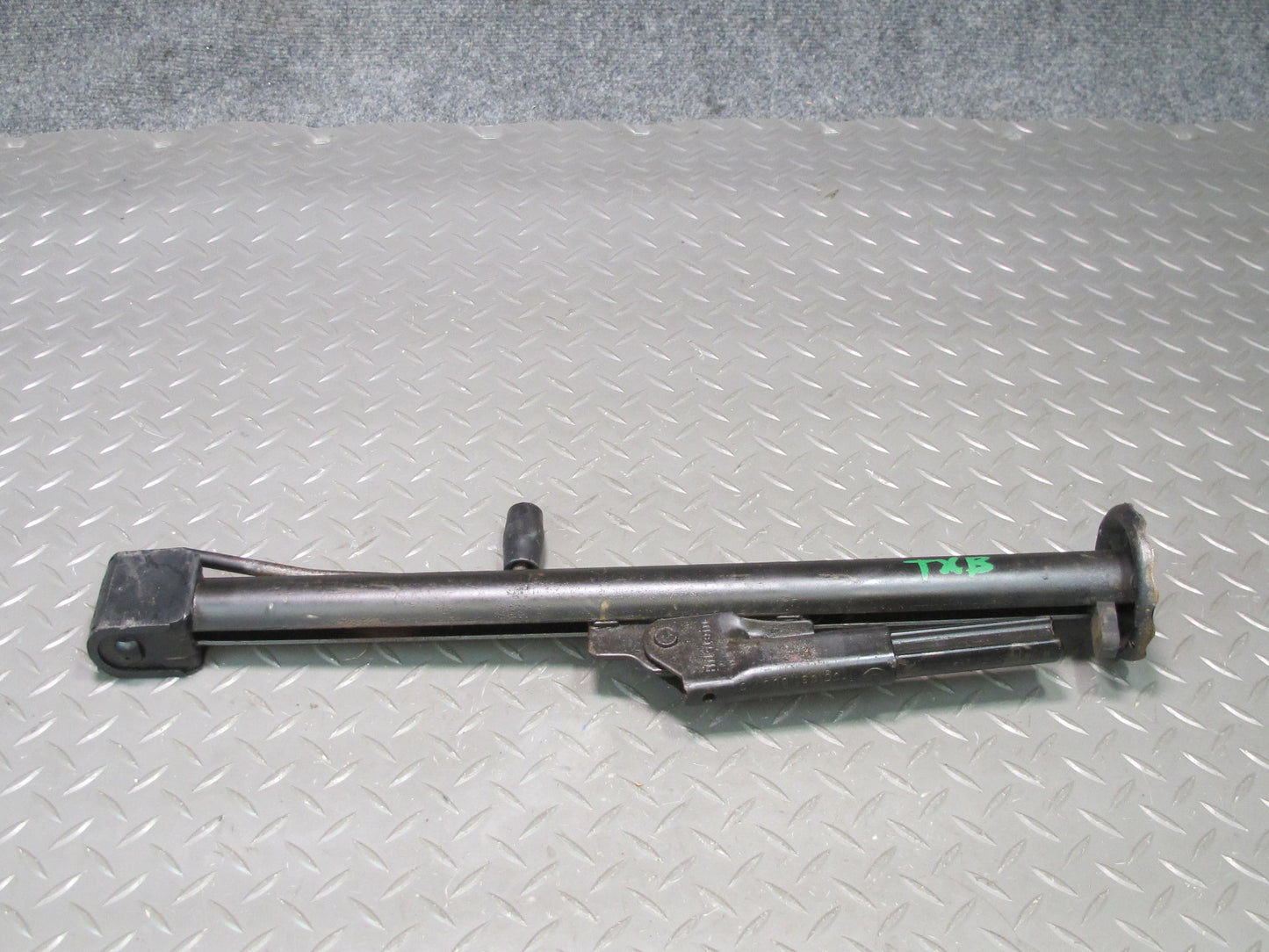 94-99 BMW E36 328ci Emergency Spare Tire Lift Jack 1181419 OEM