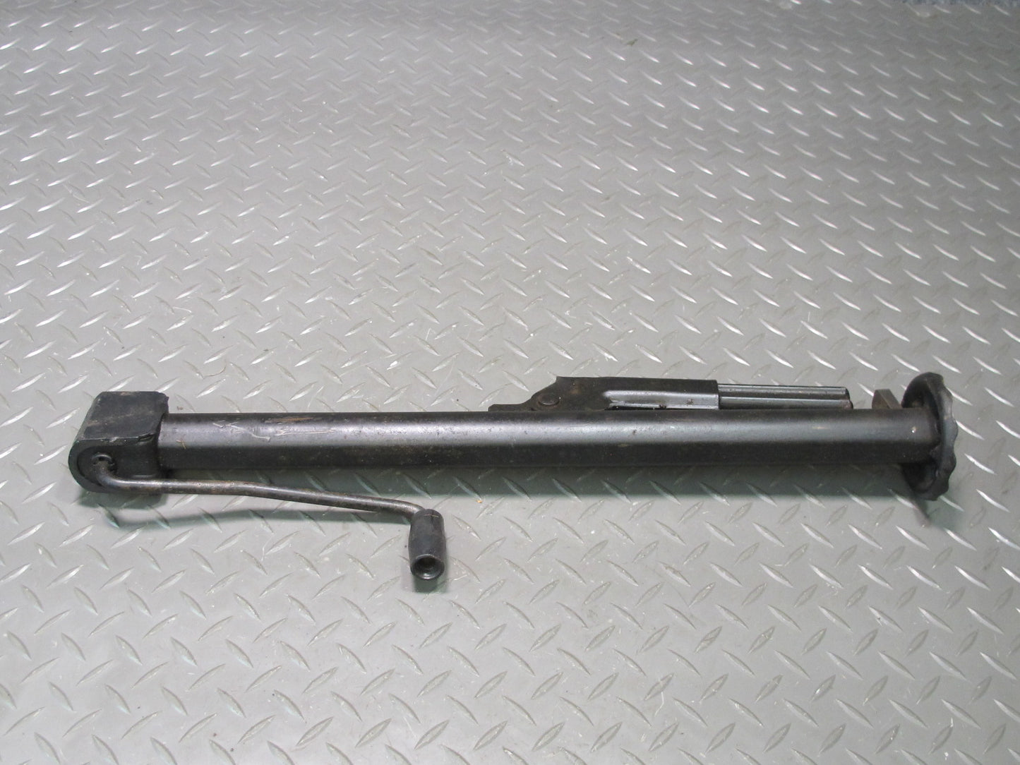94-99 BMW E36 328ci Emergency Spare Tire Lift Jack 1181419 OEM