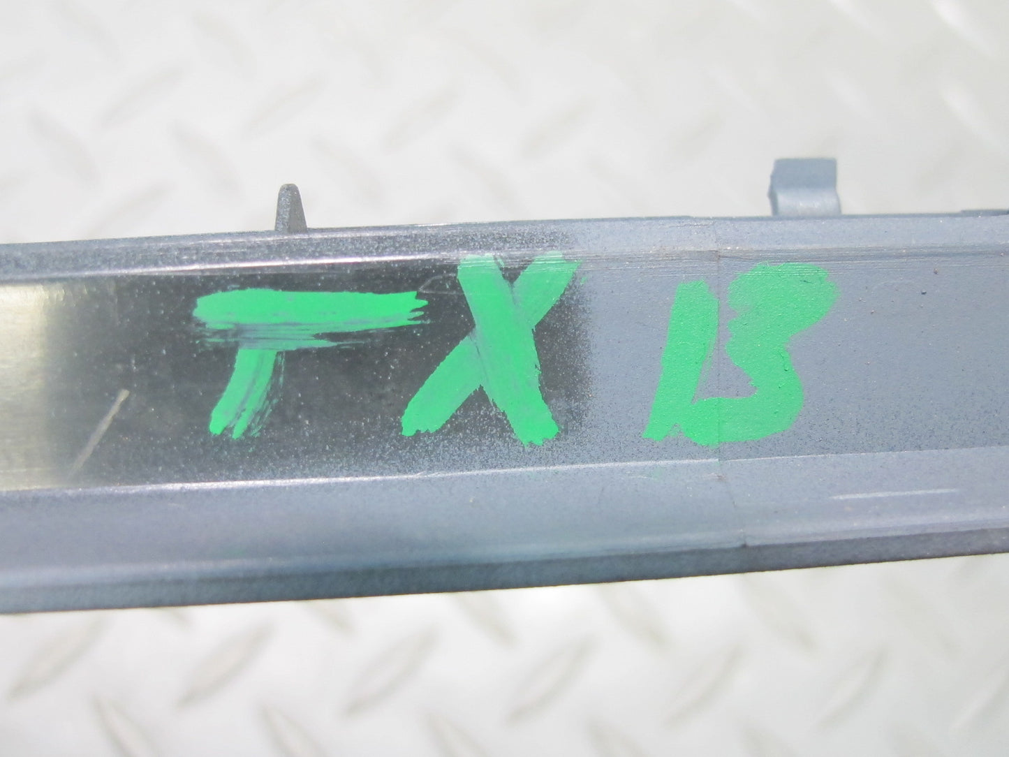 94-99 BMW E36 328ci Set of 2 Dash Front Left & Right Defrost Air Vent Grille OEM