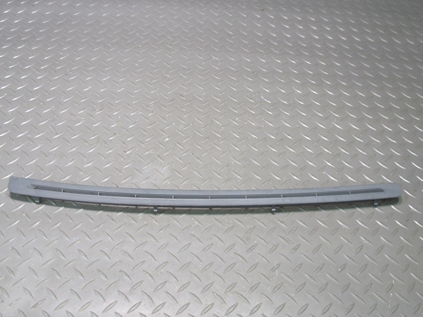 94-99 BMW E36 328ci Set of 2 Dash Front Left & Right Defrost Air Vent Grille OEM