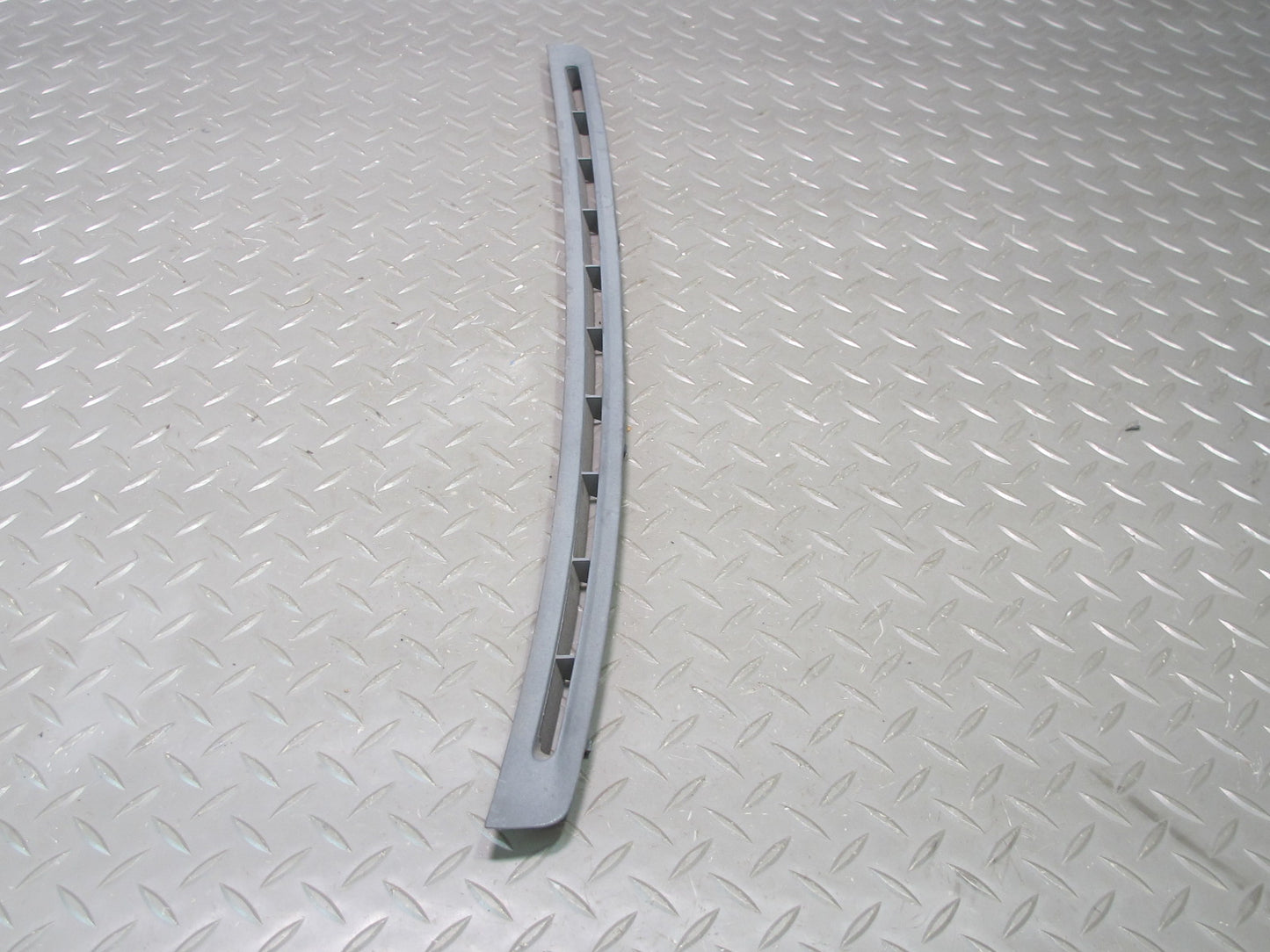 94-99 BMW E36 328ci Set of 2 Dash Front Left & Right Defrost Air Vent Grille OEM