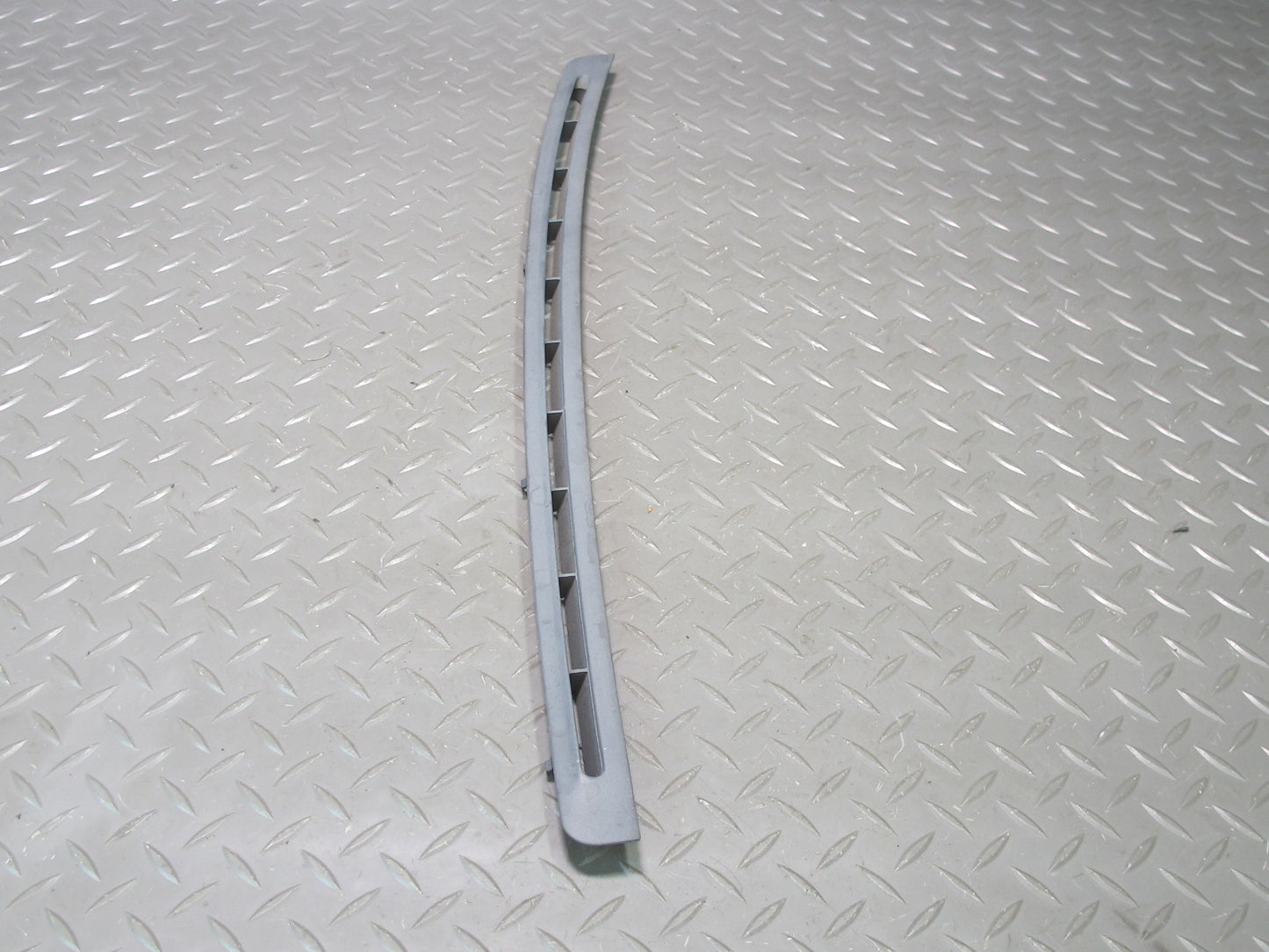 94-99 BMW E36 328ci Set of 2 Dash Front Left & Right Defrost Air Vent Grille OEM