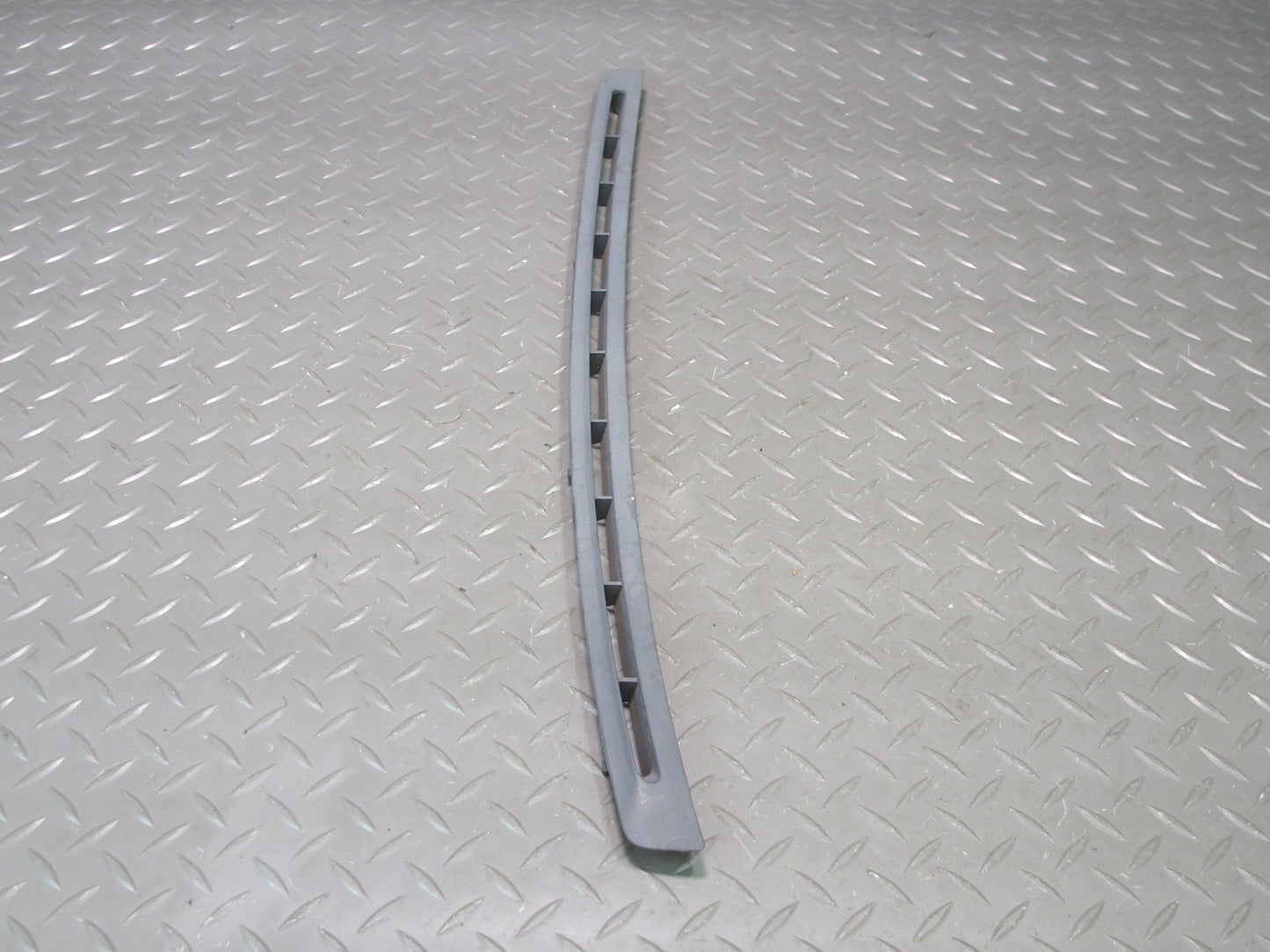 94-99 BMW E36 328ci Set of 2 Dash Front Left & Right Defrost Air Vent Grille OEM