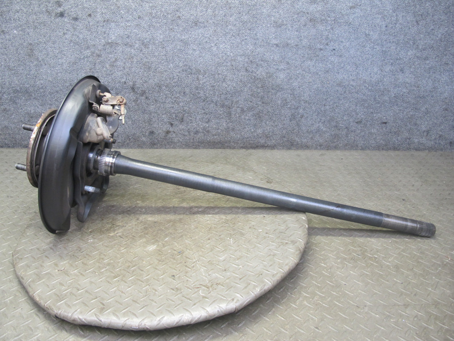 2003-2007 Lexus J100 LX470 Rear Left Driver Side Spindle Knuckle Wheel Hub