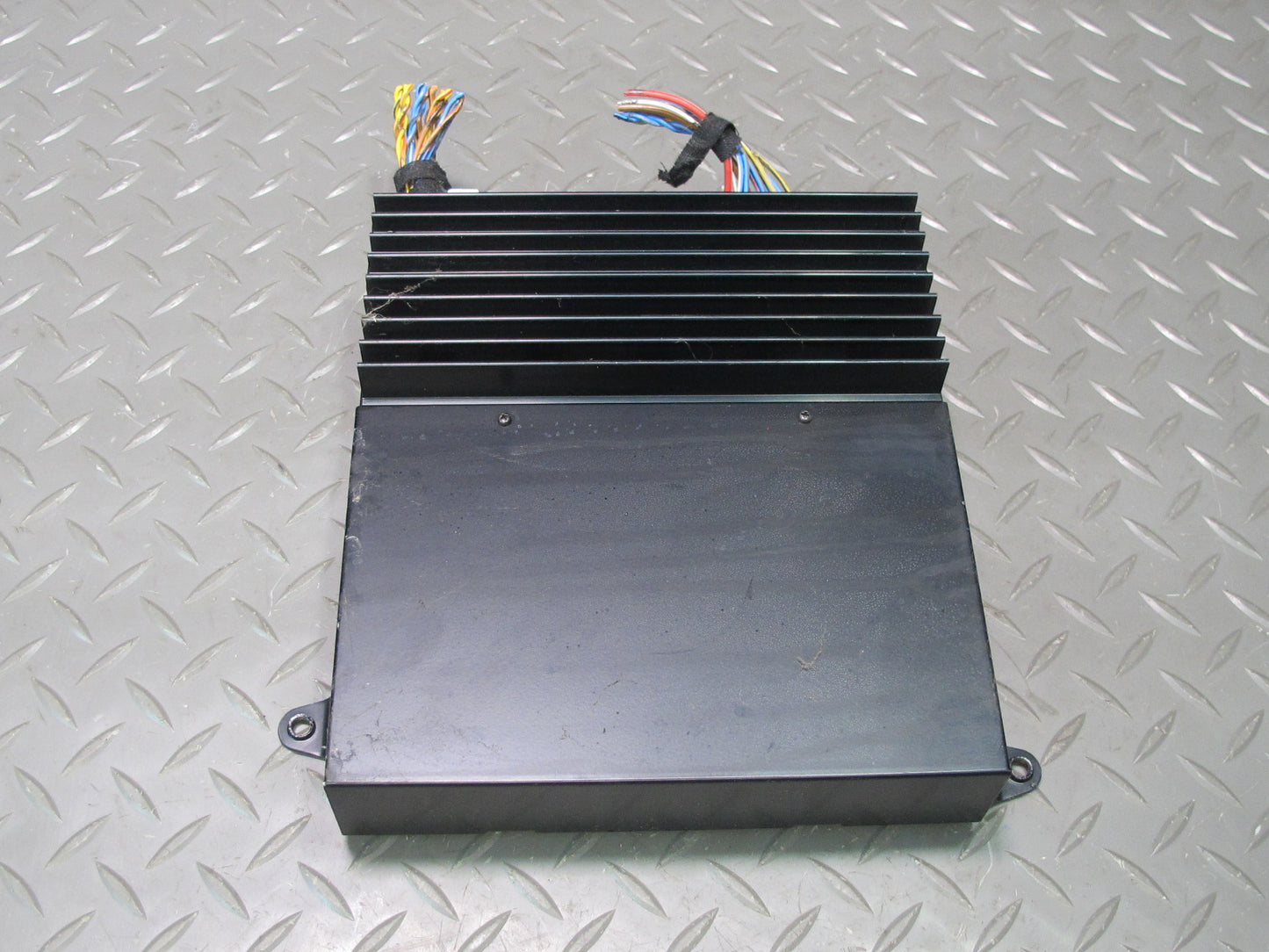 96-99 BMW E36 328iC Convertible Alpine Audio Amplifier AMP 8371023 OEM