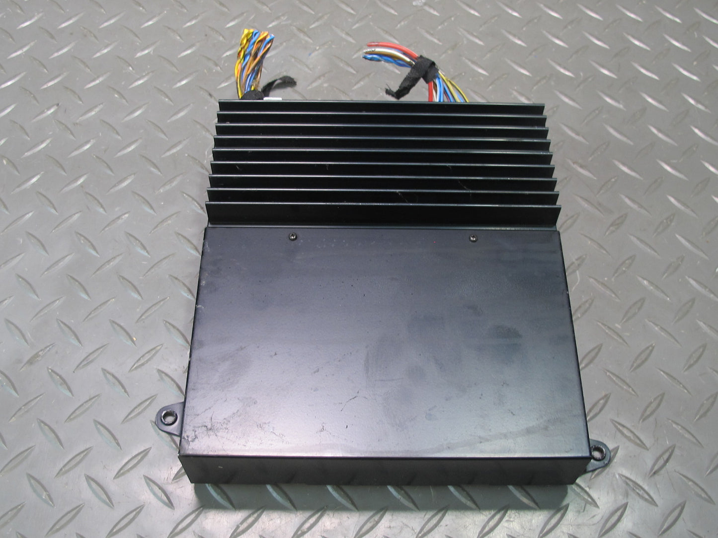 96-99 BMW E36 328iC Convertible Alpine Audio Amplifier AMP 8371023 OEM