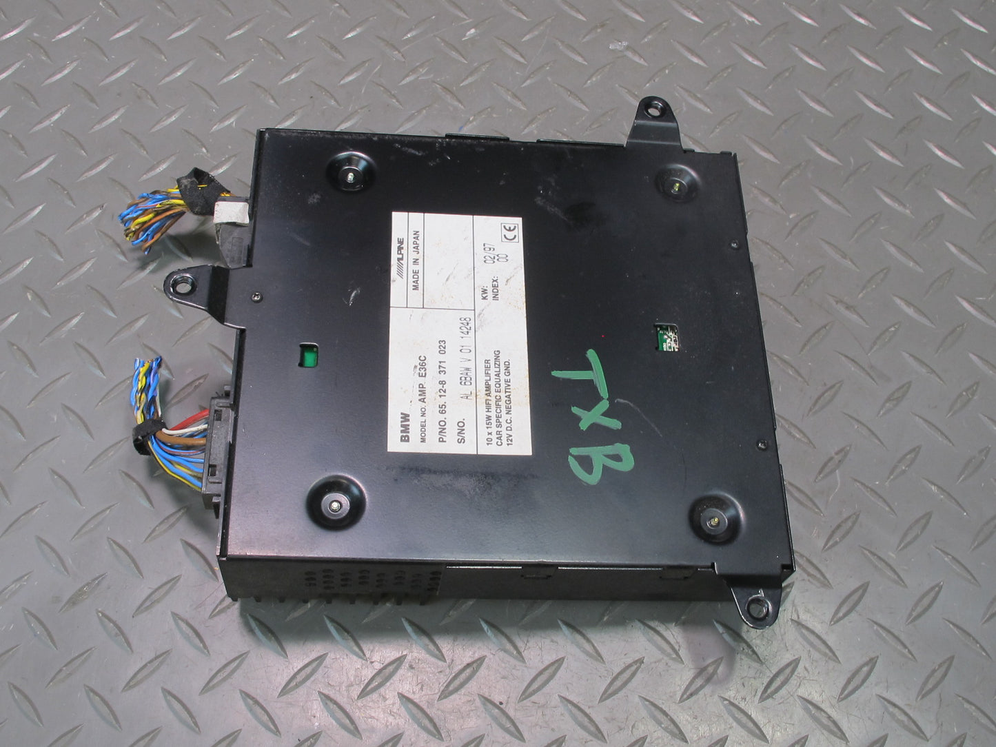 96-99 BMW E36 328iC Convertible Alpine Audio Amplifier AMP 8371023 OEM