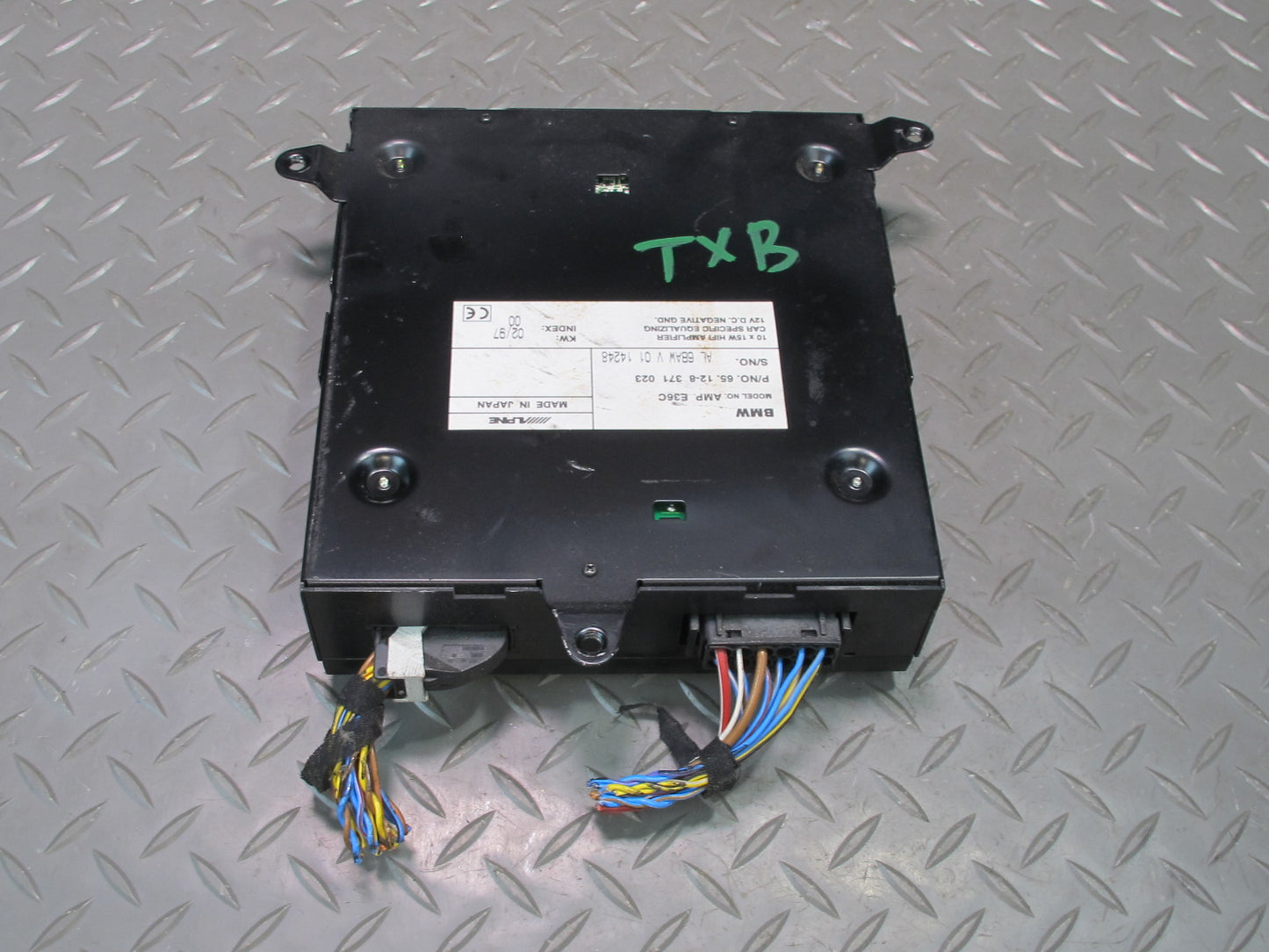 96-99 BMW E36 328iC Convertible Alpine Audio Amplifier AMP 8371023 OEM