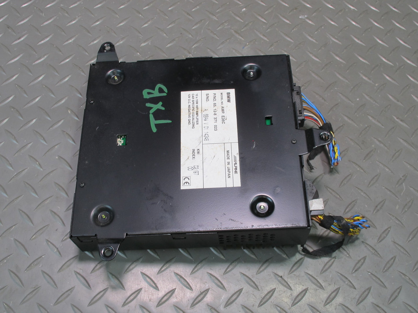 96-99 BMW E36 328iC Convertible Alpine Audio Amplifier AMP 8371023 OEM