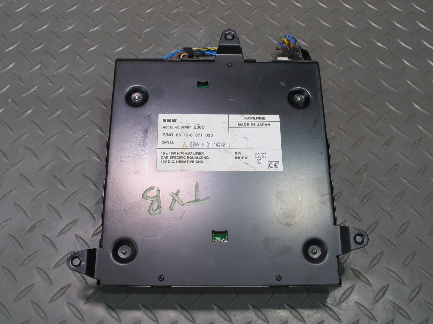 96-99 BMW E36 328iC Convertible Alpine Audio Amplifier AMP 8371023 OEM