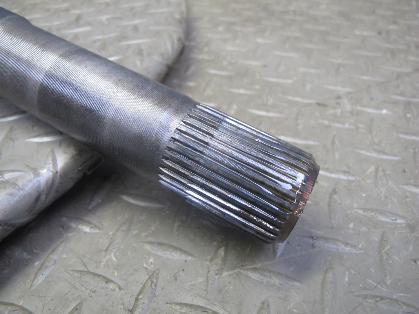 2003-2007 Lexus J100 LX470 Rear Right Pass Side Spindle Knuckle Wheel Hub