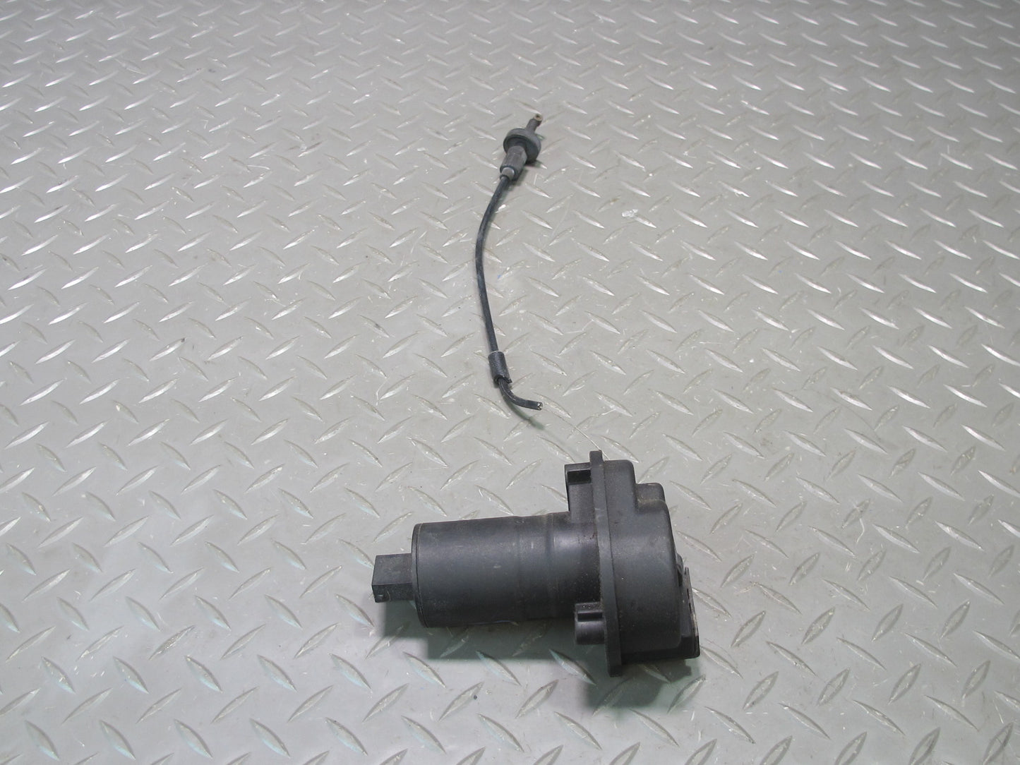 94-99 BMW E36 328iC Cruise Control Actuator Motor OEM