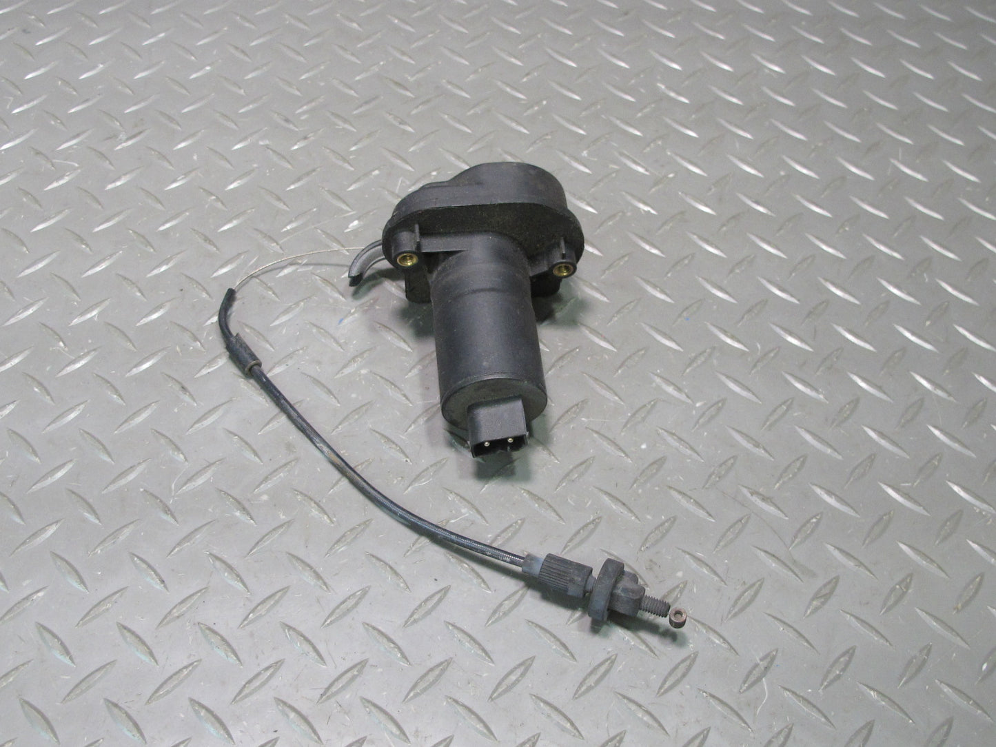 94-99 BMW E36 328iC Cruise Control Actuator Motor OEM