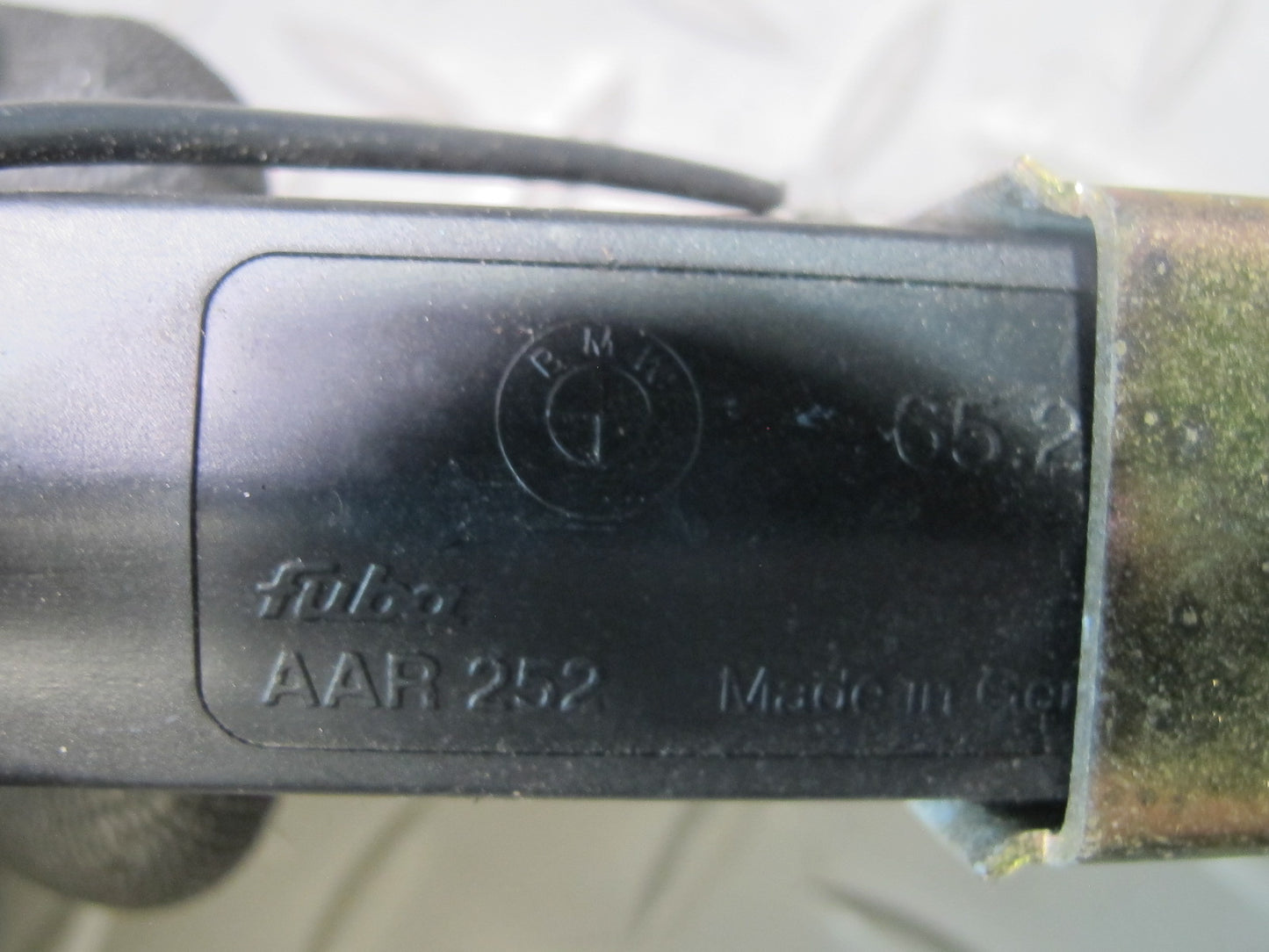 94-99 BMW E36 328iC Convertible Radio Antenna w Mount Bracket Assembly OEM