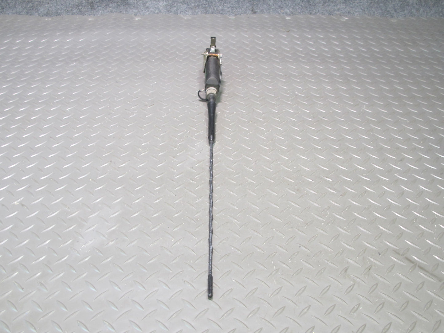 94-99 BMW E36 328iC Convertible Radio Antenna w Mount Bracket Assembly OEM