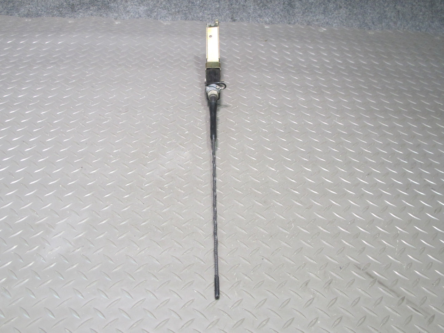 94-99 BMW E36 328iC Convertible Radio Antenna w Mount Bracket Assembly OEM