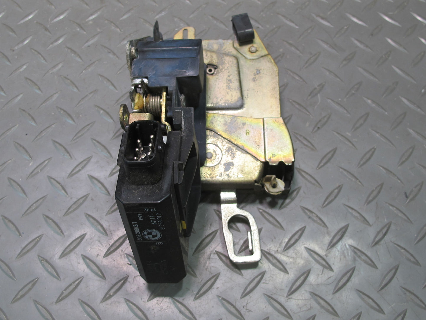 94-99 BMW E36 328iC Coupe Convertible Right Door Lock Latch Actuator OEM