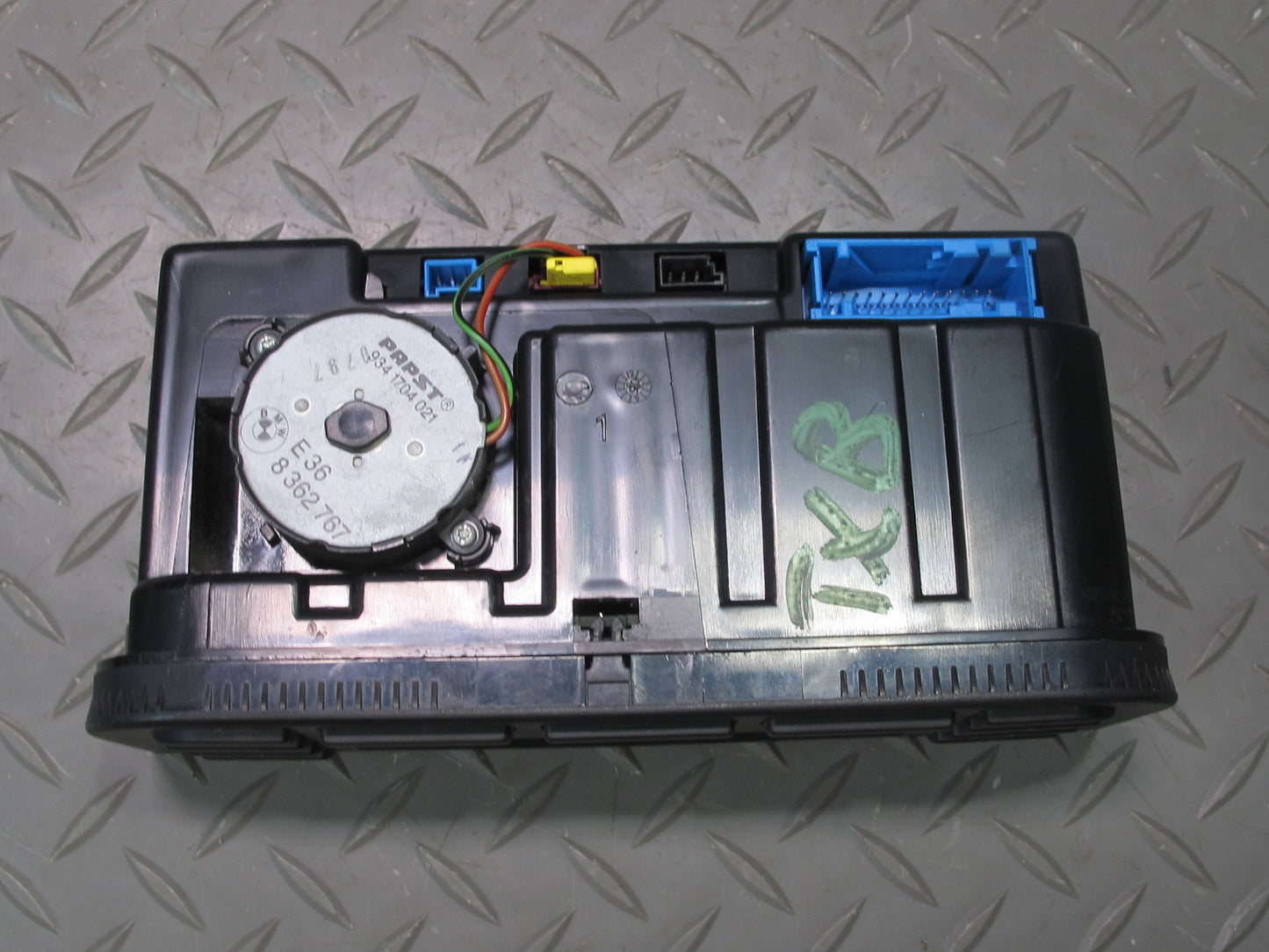 96-99 BMW E36 328iC A/C Heater Climate Control Switch Panel 8378466 OEM