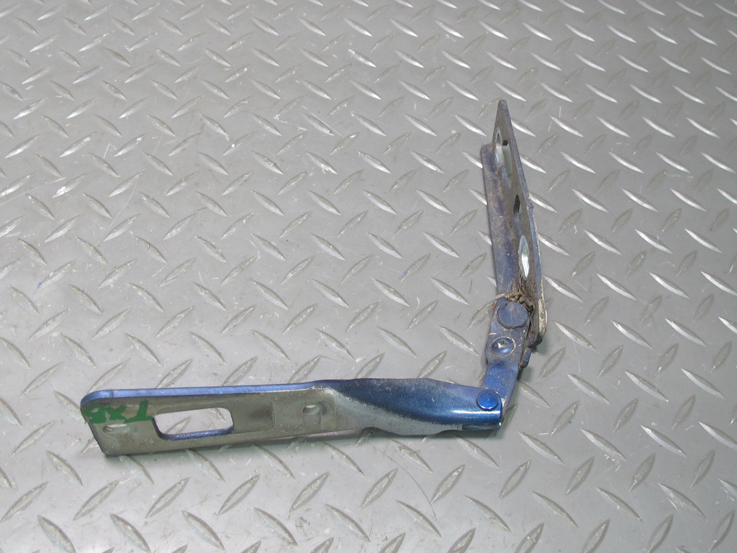 94-99 BMW E36 328iC Coupe Convertible Set of 2 Front Hood Hinge Bracket OEM