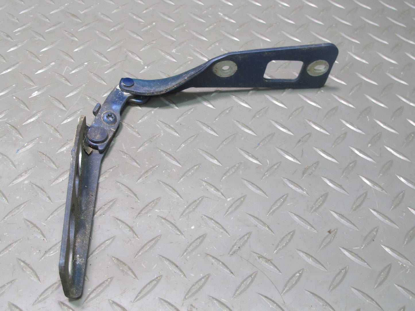 94-99 BMW E36 328iC Coupe Convertible Set of 2 Front Hood Hinge Bracket OEM