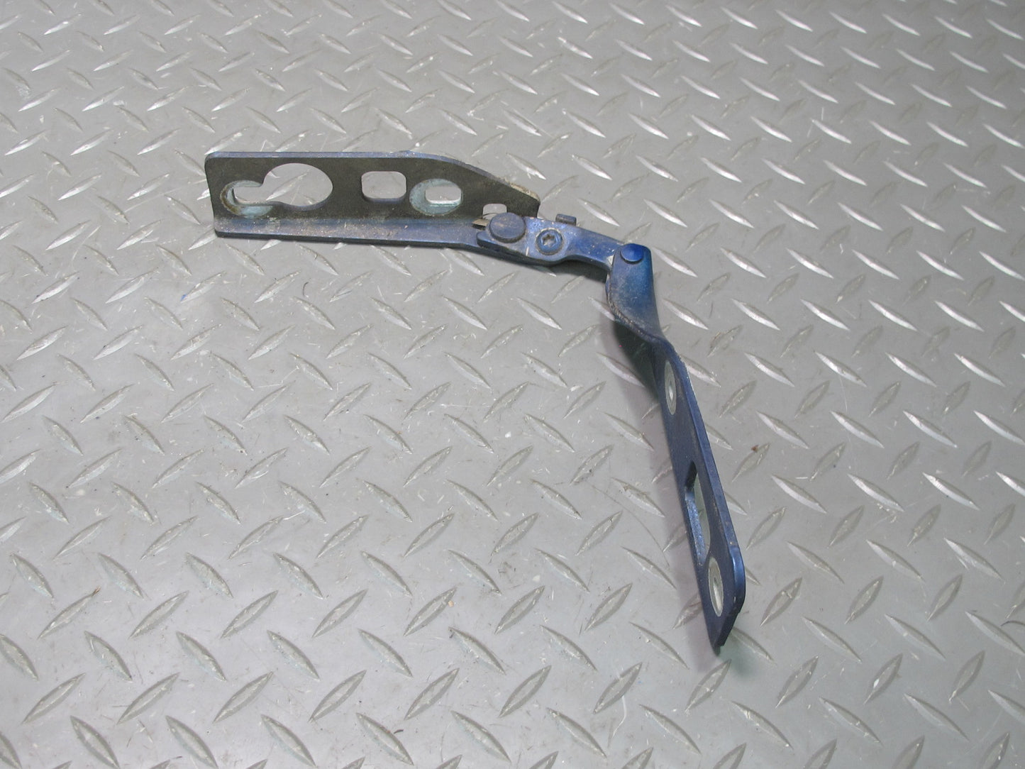 94-99 BMW E36 328iC Coupe Convertible Set of 2 Front Hood Hinge Bracket OEM