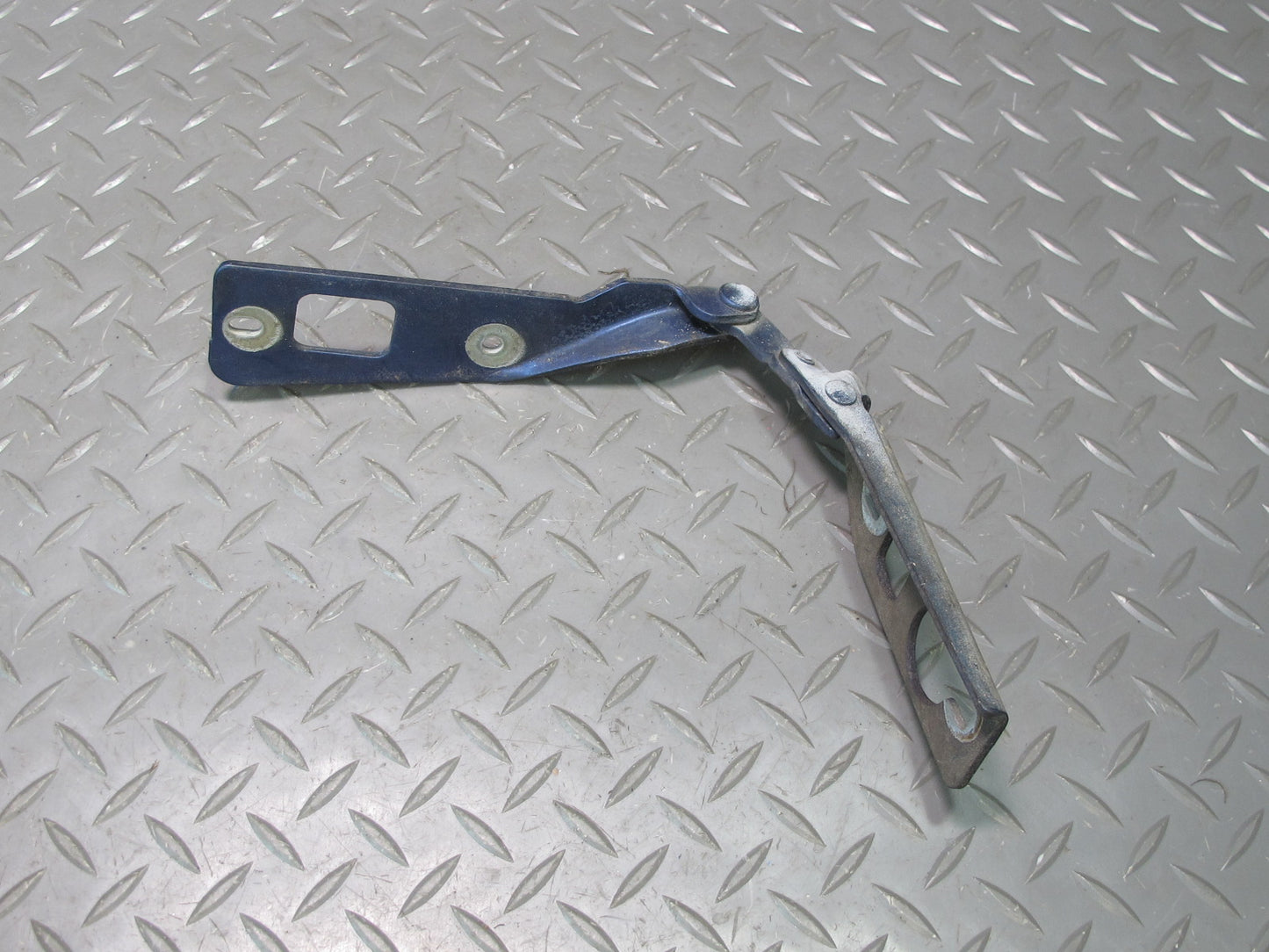 94-99 BMW E36 328iC Coupe Convertible Set of 2 Front Hood Hinge Bracket OEM