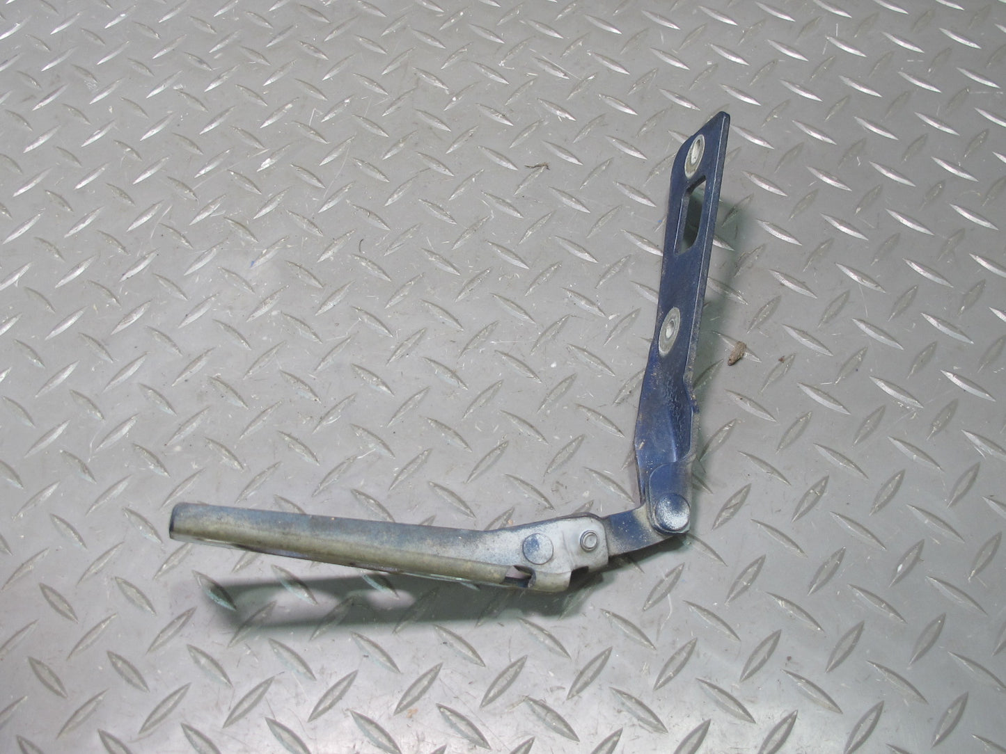 94-99 BMW E36 328iC Coupe Convertible Set of 2 Front Hood Hinge Bracket OEM