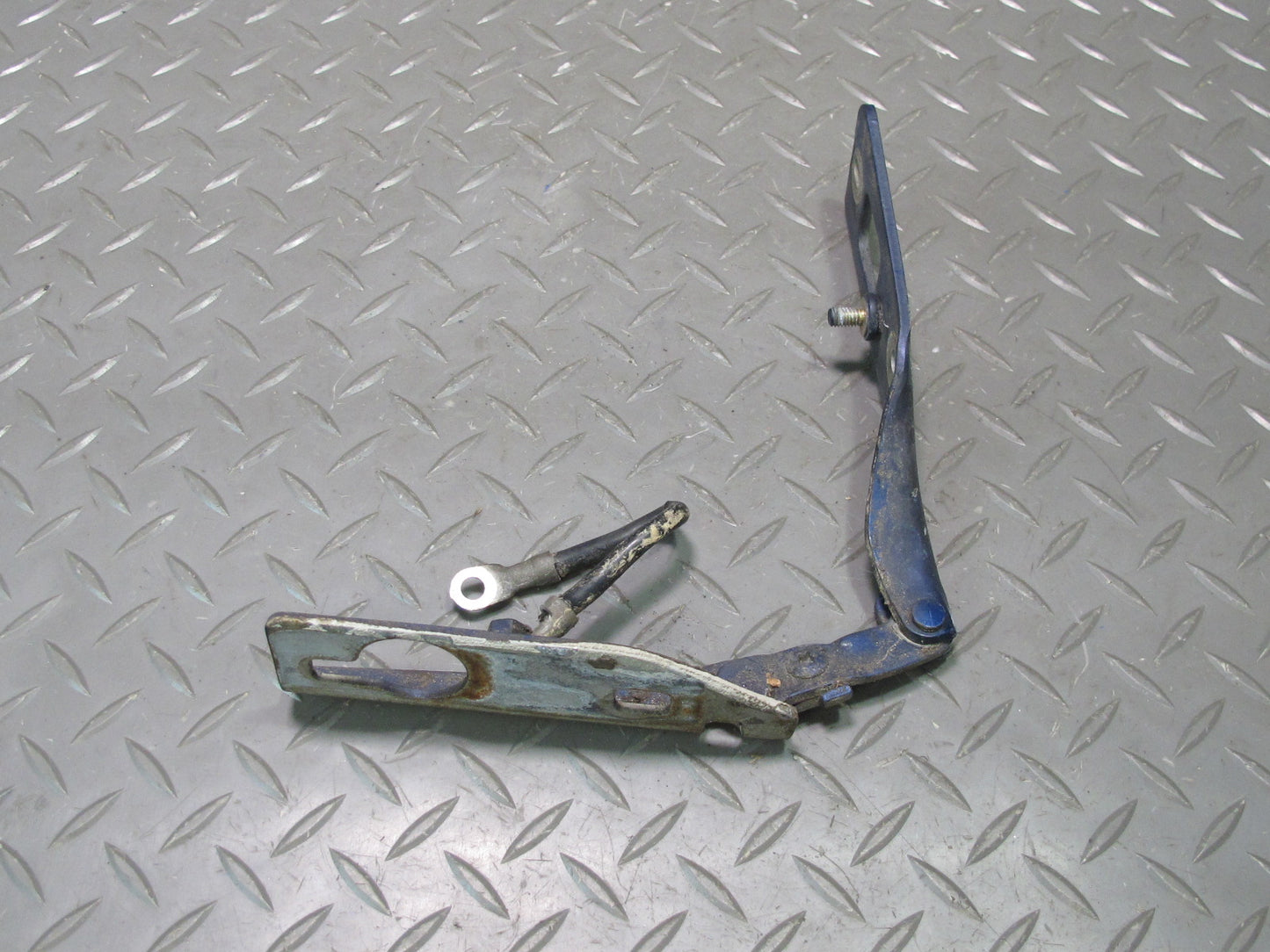 94-99 BMW E36 328iC Coupe Convertible Set of 2 Front Hood Hinge Bracket OEM