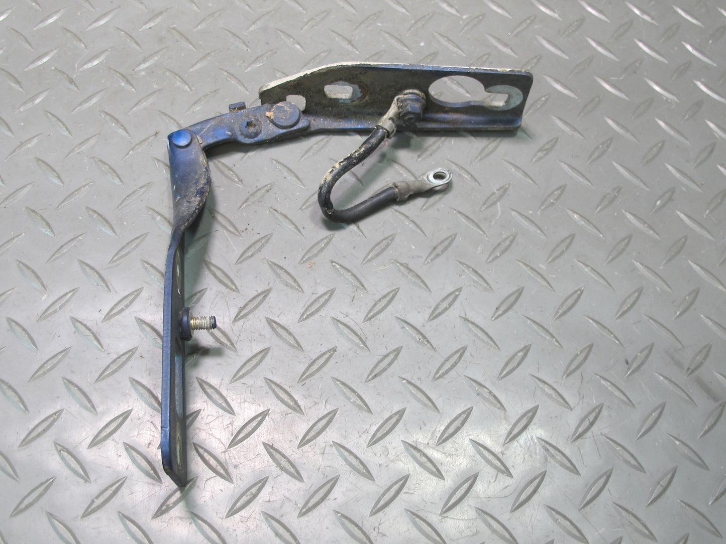 94-99 BMW E36 328iC Coupe Convertible Set of 2 Front Hood Hinge Bracket OEM