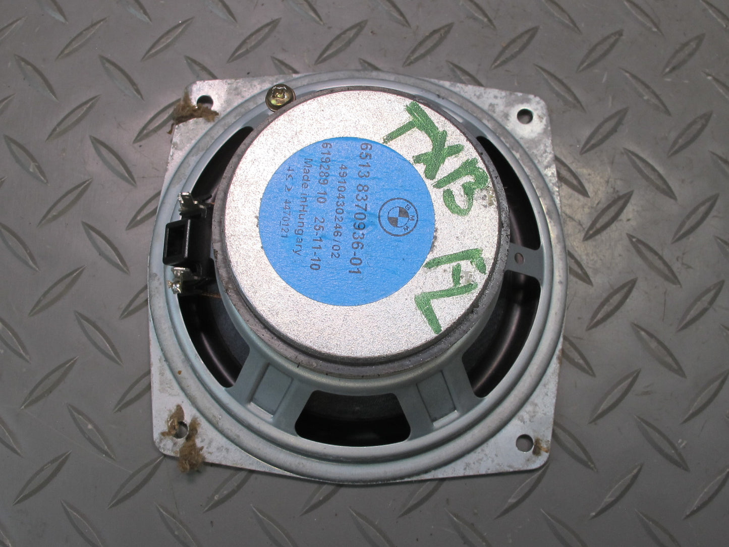 94-99 BMW E36 328iC Set of 2 Front Left & Right Lower Kick Panel Speaker OEM