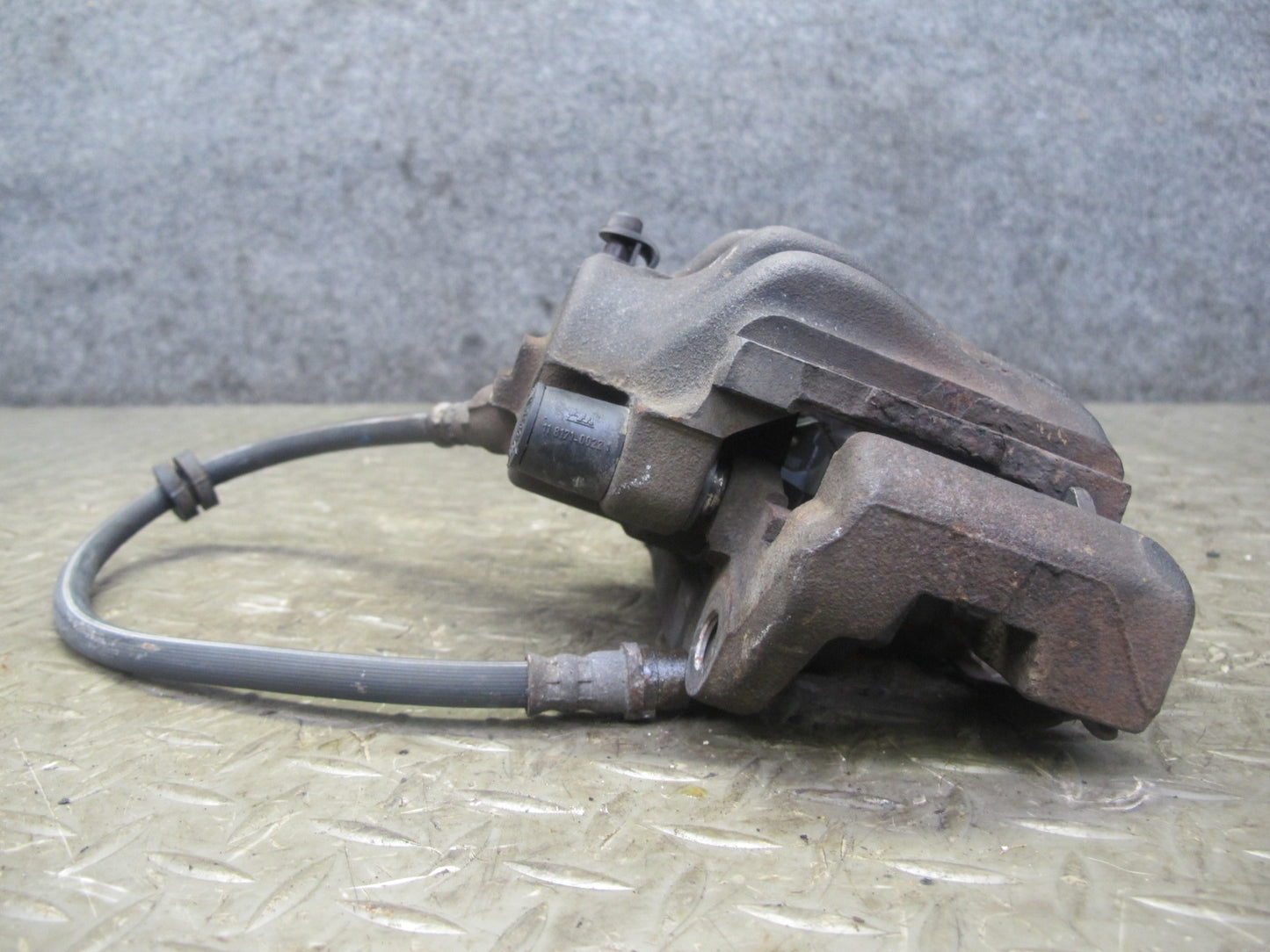 96-99 BMW E36 328iC Convertible Set of 2 Front Left & Right Brake Caliper OEM