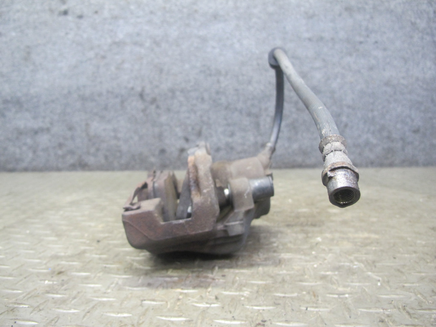 96-99 BMW E36 328iC Convertible Set of 2 Front Left & Right Brake Caliper OEM