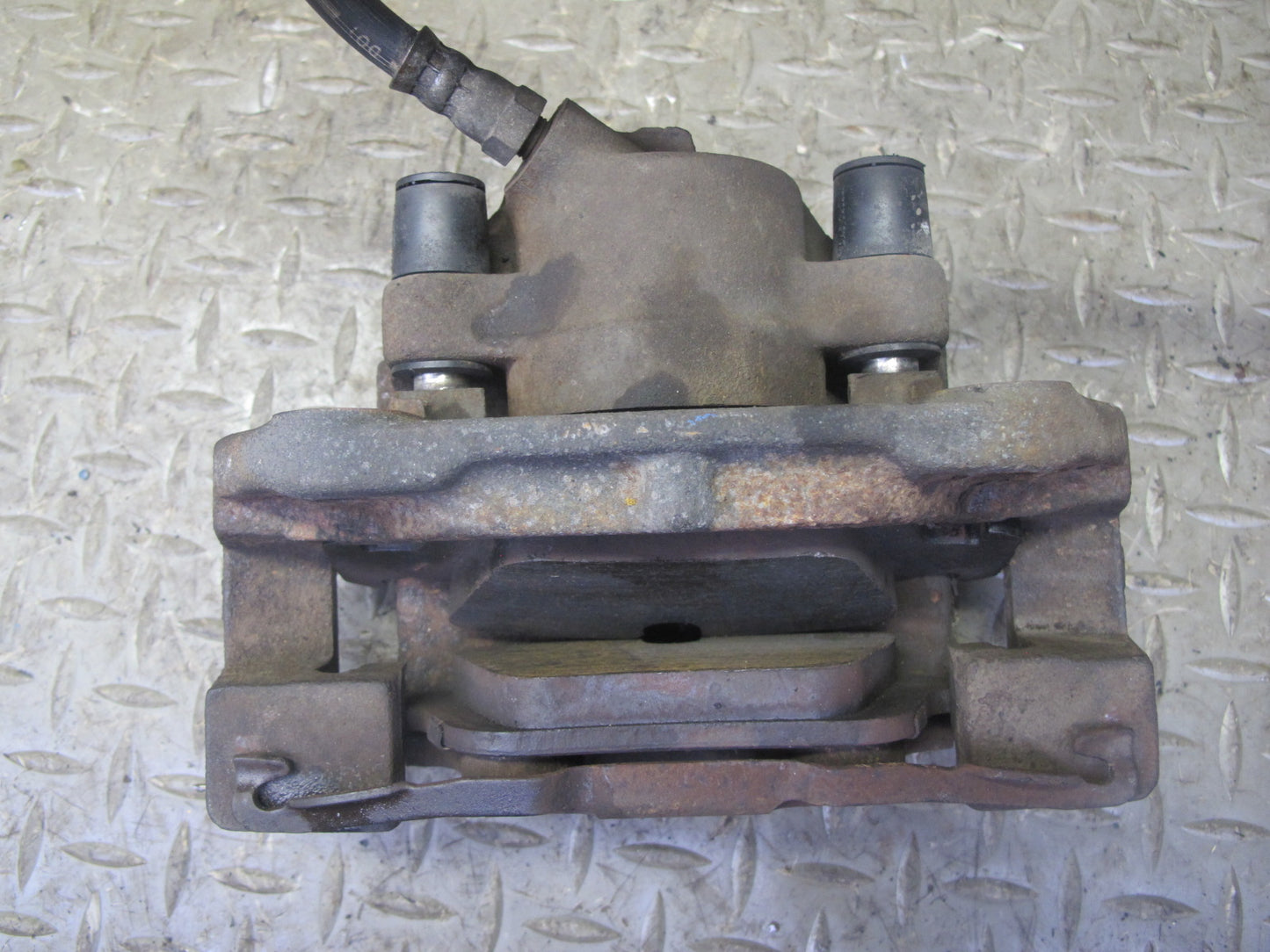 96-99 BMW E36 328iC Convertible Set of 2 Front Left & Right Brake Caliper OEM