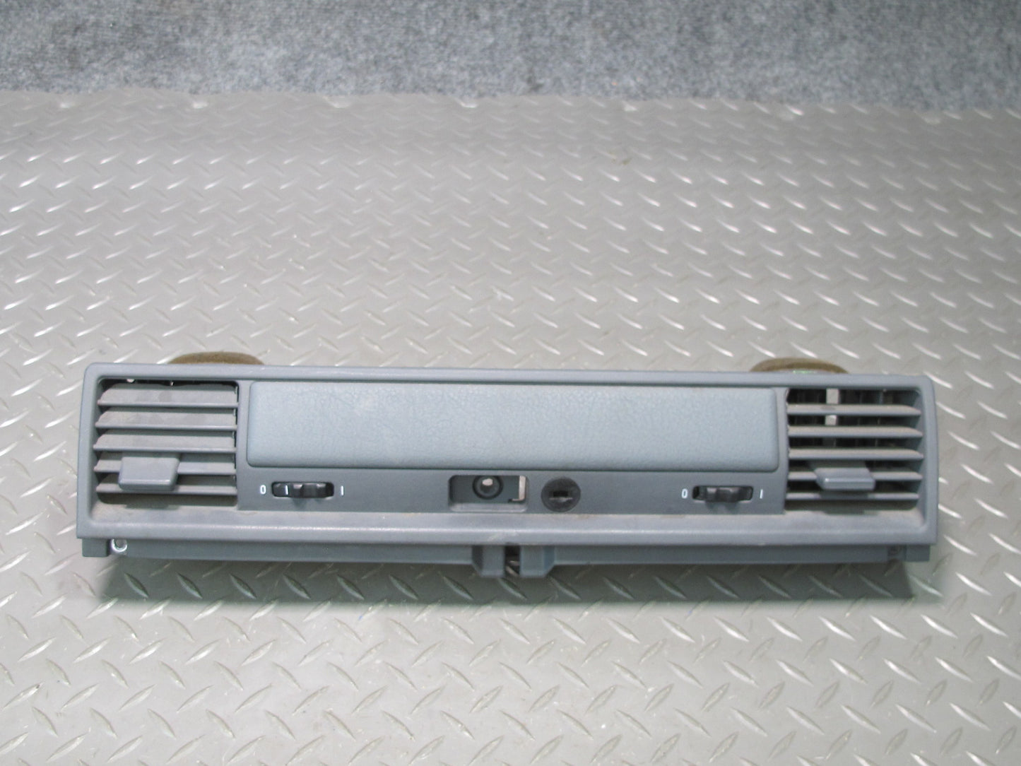 94-99 BMW E36 328iC Dash Front Right Air Vent Trim Panel 8162022 OEM