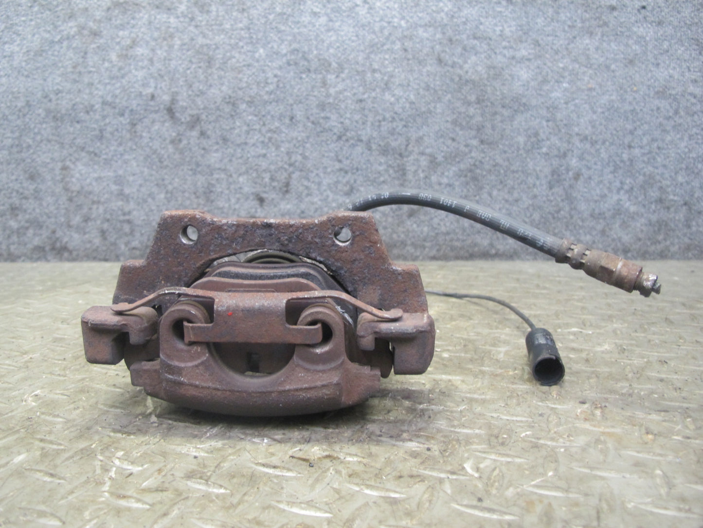 96-99 BMW E36 328iC Convertible Rear Left & Right Brake Caliper Set OEM