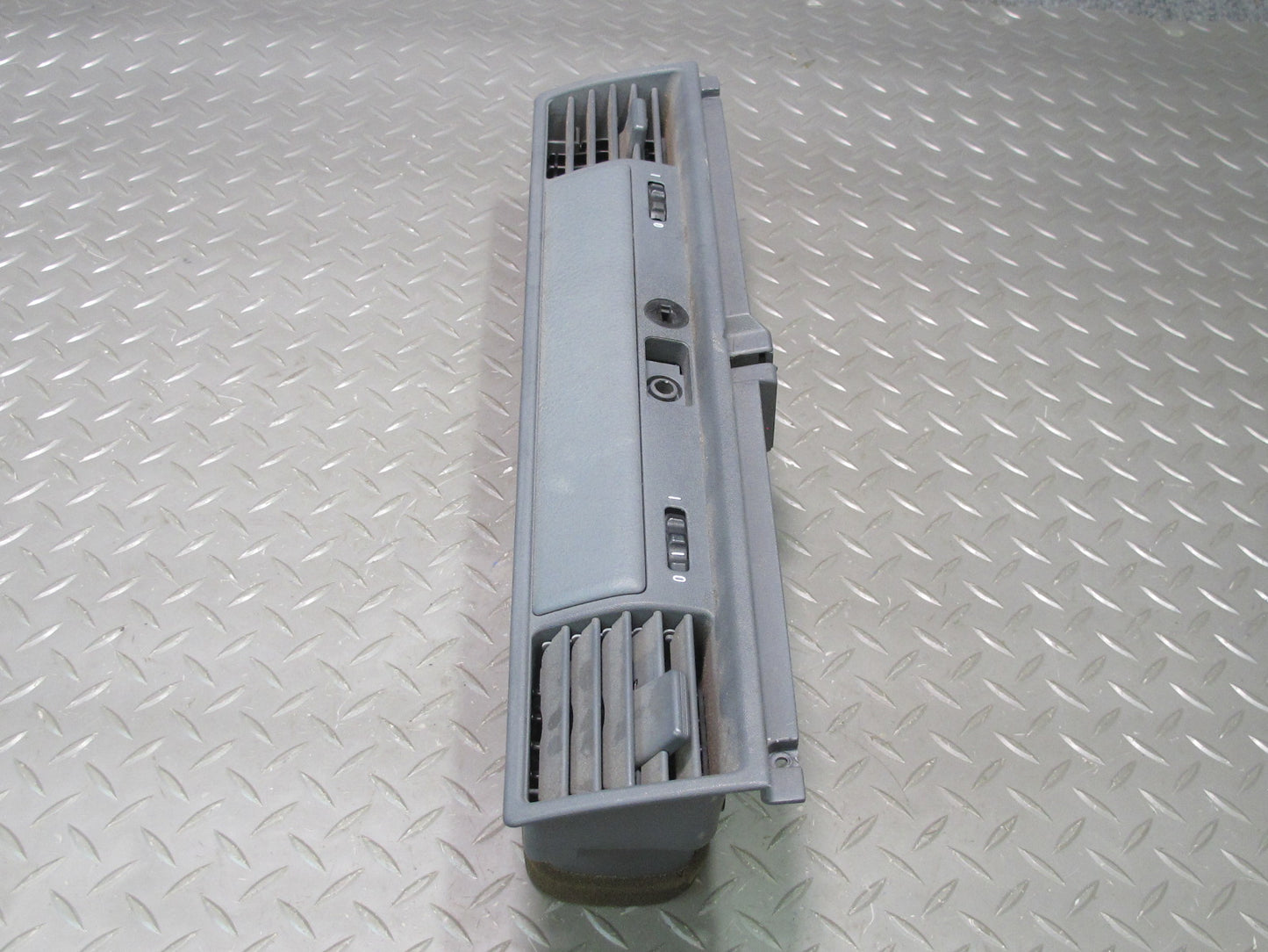 94-99 BMW E36 328iC Dash Front Right Air Vent Trim Panel 8162022 OEM