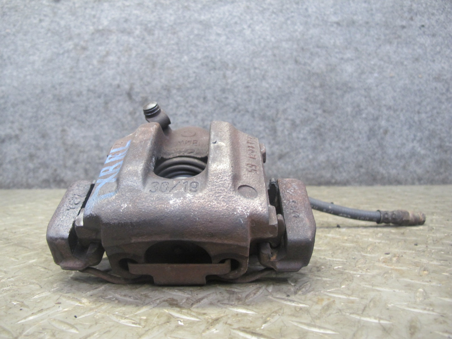 96-99 BMW E36 328iC Convertible Rear Left & Right Brake Caliper Set OEM