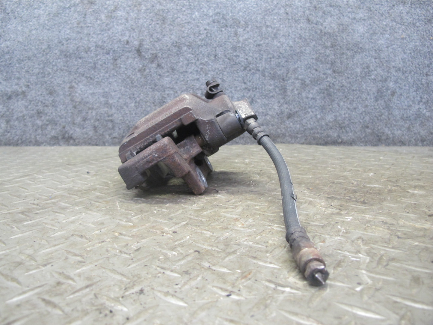 96-99 BMW E36 328iC Convertible Rear Left & Right Brake Caliper Set OEM